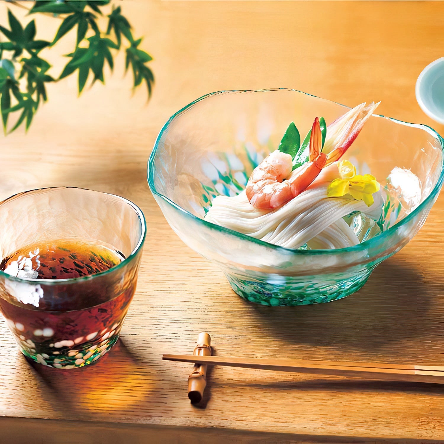 Aderia Tsugaru Vidro Soda Lime Glass Floral Medium Bowl - Handmade Japanese Glassware for Home Decor, Fruit Serving, and Table Centerpiece | Perfect for Dining, Gift Giving, and Special Occasions