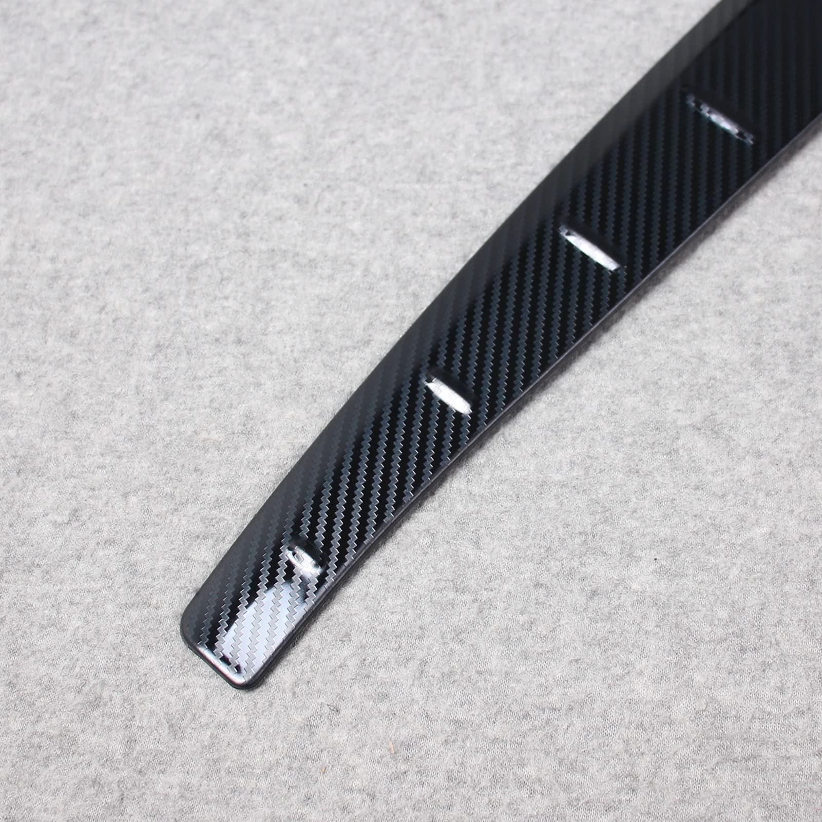 Beautost Stainless Steel Rear Bumper Sill Plate Guard Cover Trim for Toyota Sienna 2021-2025 - Carbon Fiber Black Style | Durable Exterior Protection for Parking & Loading Scenes