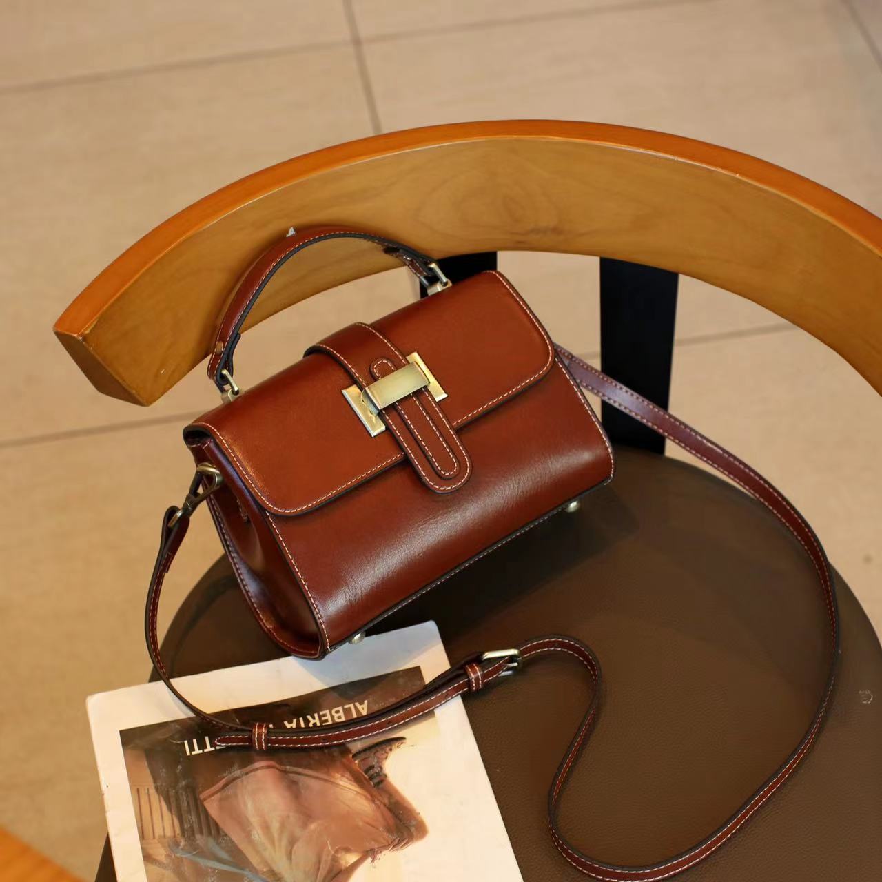 Stylish Genuine Leather Handbag for Women - Fashionable Crossbody Purse with Adjustable Strap, Perfect for Work, Travel & Everyday Use