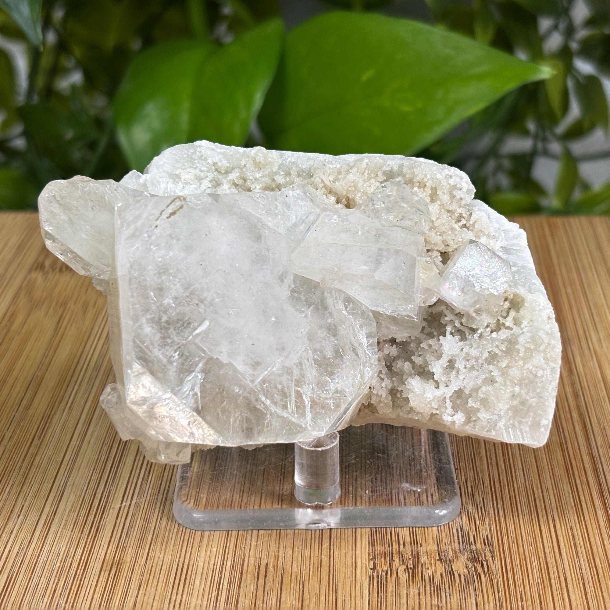 Natural Apophyllite Chalcedony Crystal Gemstone - Rare Healing Stone for Energy Work & Meditation | Mineral Specimen for Crystal Collecting | Spiritual Healing, Chakra Balancing & Home Decor