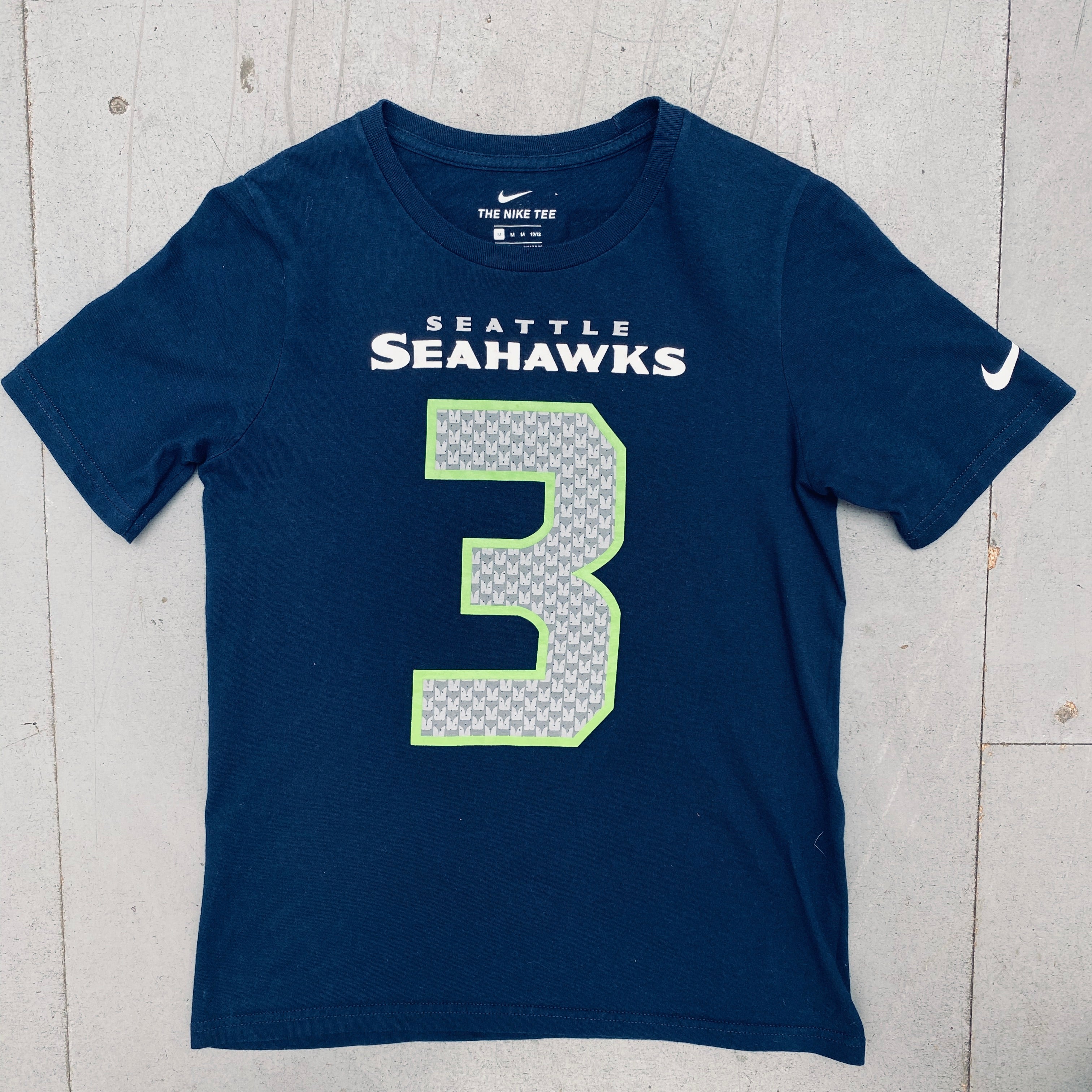 Russell Wilson Seattle Seahawks Fan T-Shirt for Men & Women - XS Size - Perfect for Game Day, Tailgating & Seahawks Fan Gifts