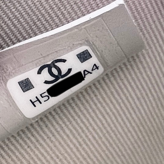 Chanel Caviar Quilted Mini Square Crossbody Bag in Grey - Authentic 2024 Collection with Microchip - Perfect for Evening Out & Daily Luxury Accessory