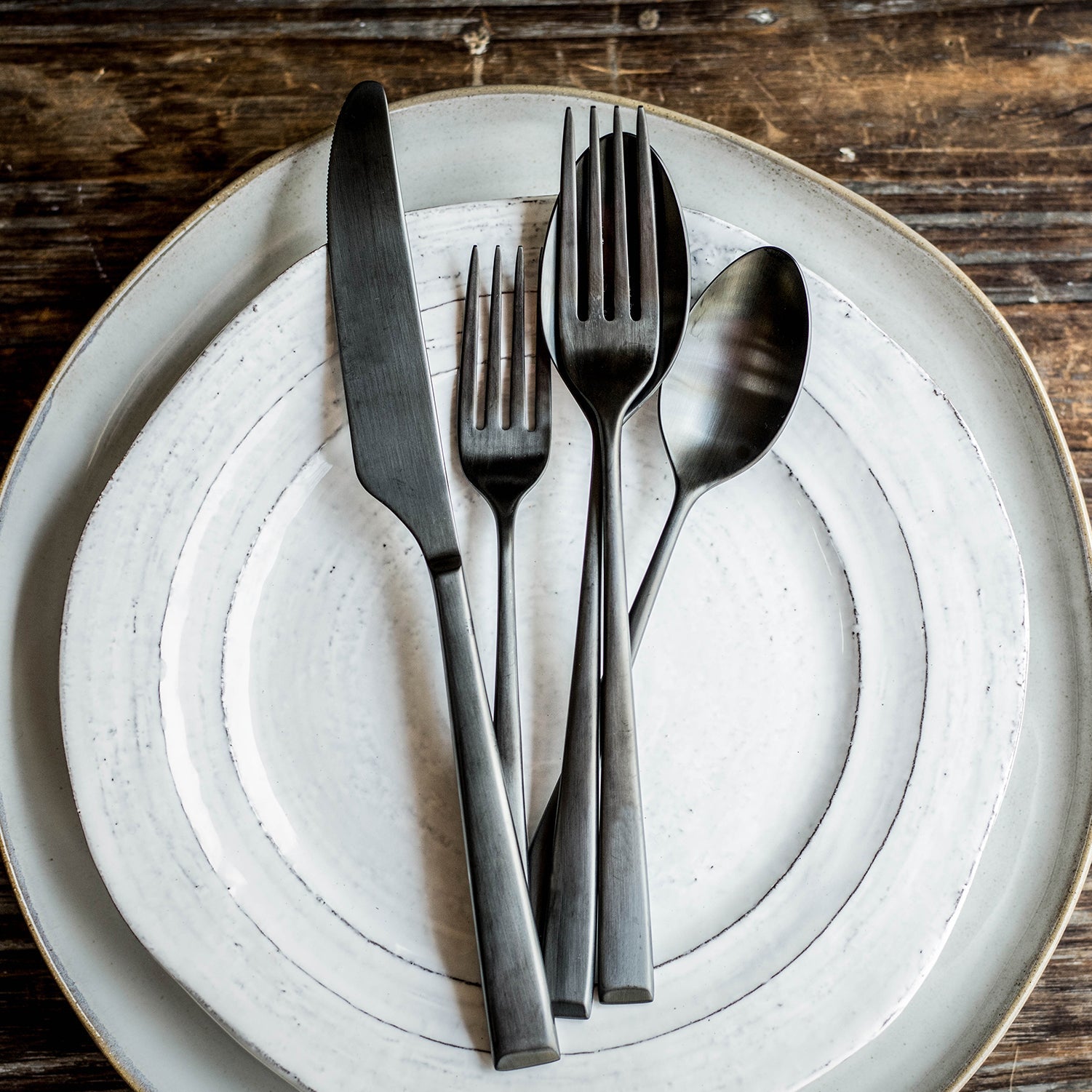 Premium Marlise Black Satin 20-Piece Flatware Set - Stainless Steel Cutlery Set for 4, Modern Dinnerware for Restaurants, Weddings & Elegant Dining