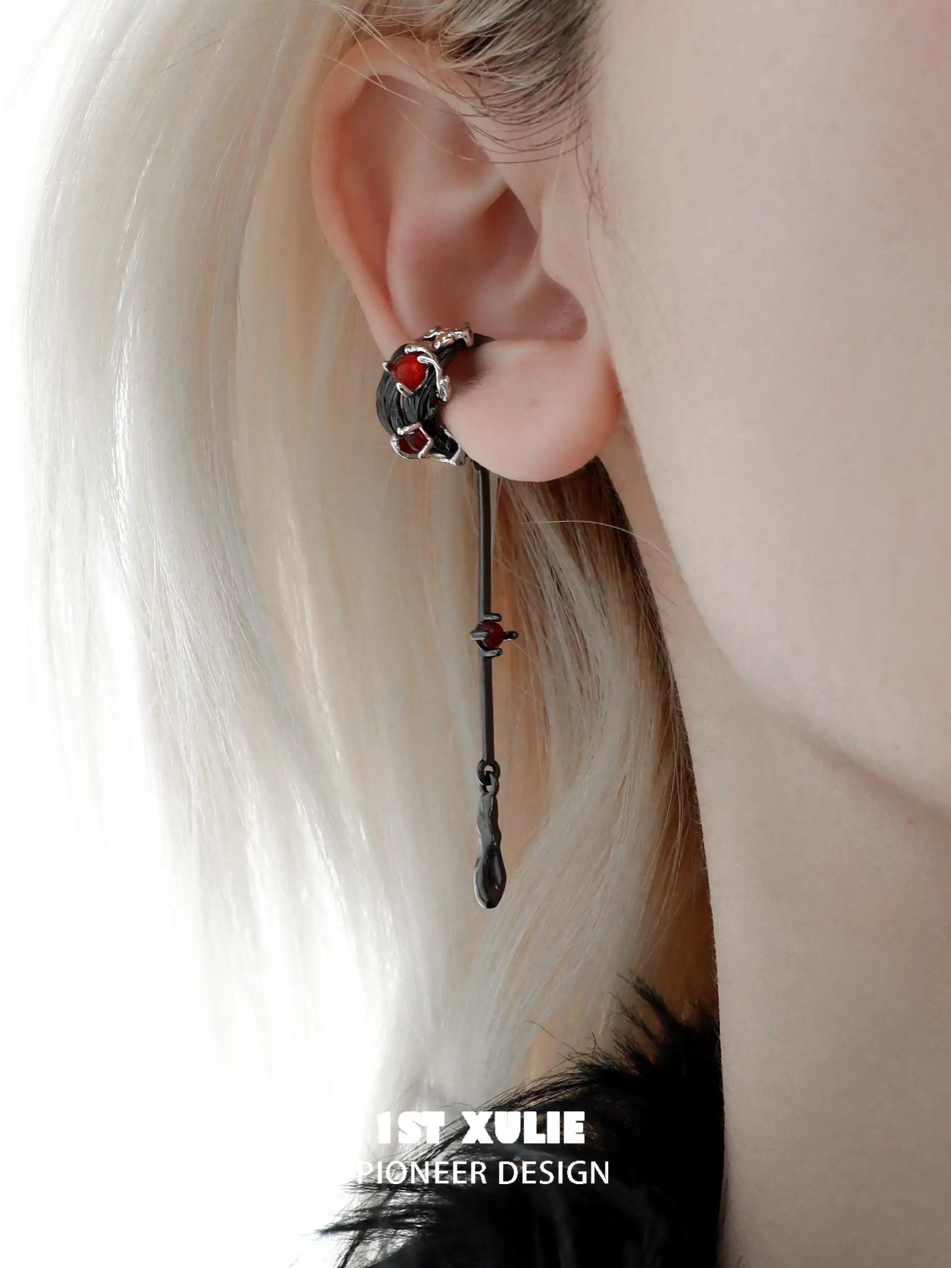 Lucifer Red Crystal 18K Black Gold Ear Clips™ - Elegant Dangle Earrings for Women, Perfect for Parties, Weddings & Special Occasions