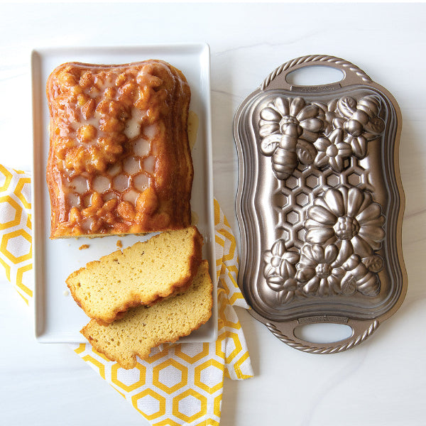 Nordicware Honeycomb Loaf Pan - Non-Stick Baking Pan for Bread, Cakes & Pound Cakes - Perfect for Home Baking, Holiday Gifts & Kitchen Decor