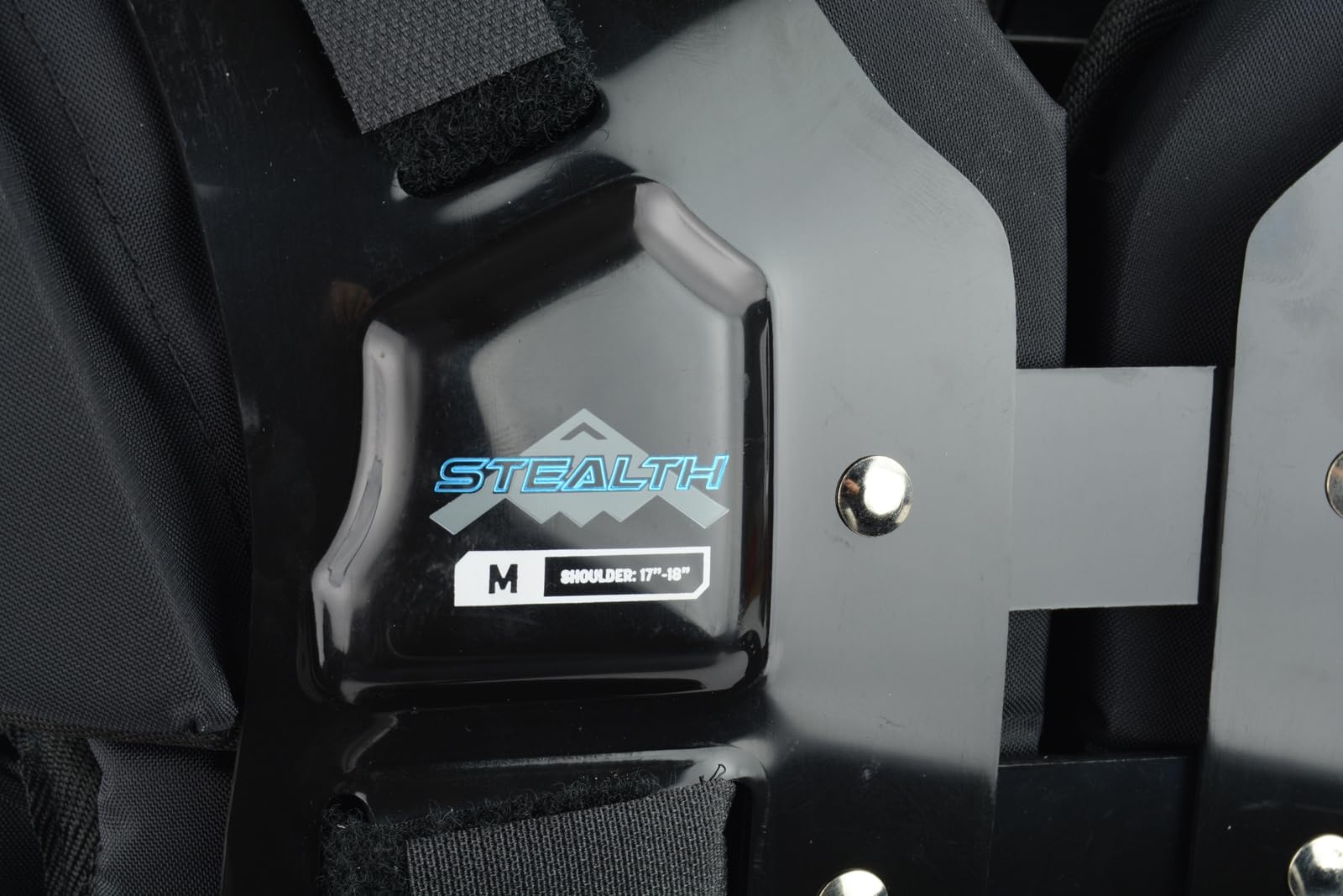 Stealth Adult Football Shoulder Pads - Lightweight Protective Gear for Football Players - Perfect for Training, Games & Tackle Football Practice