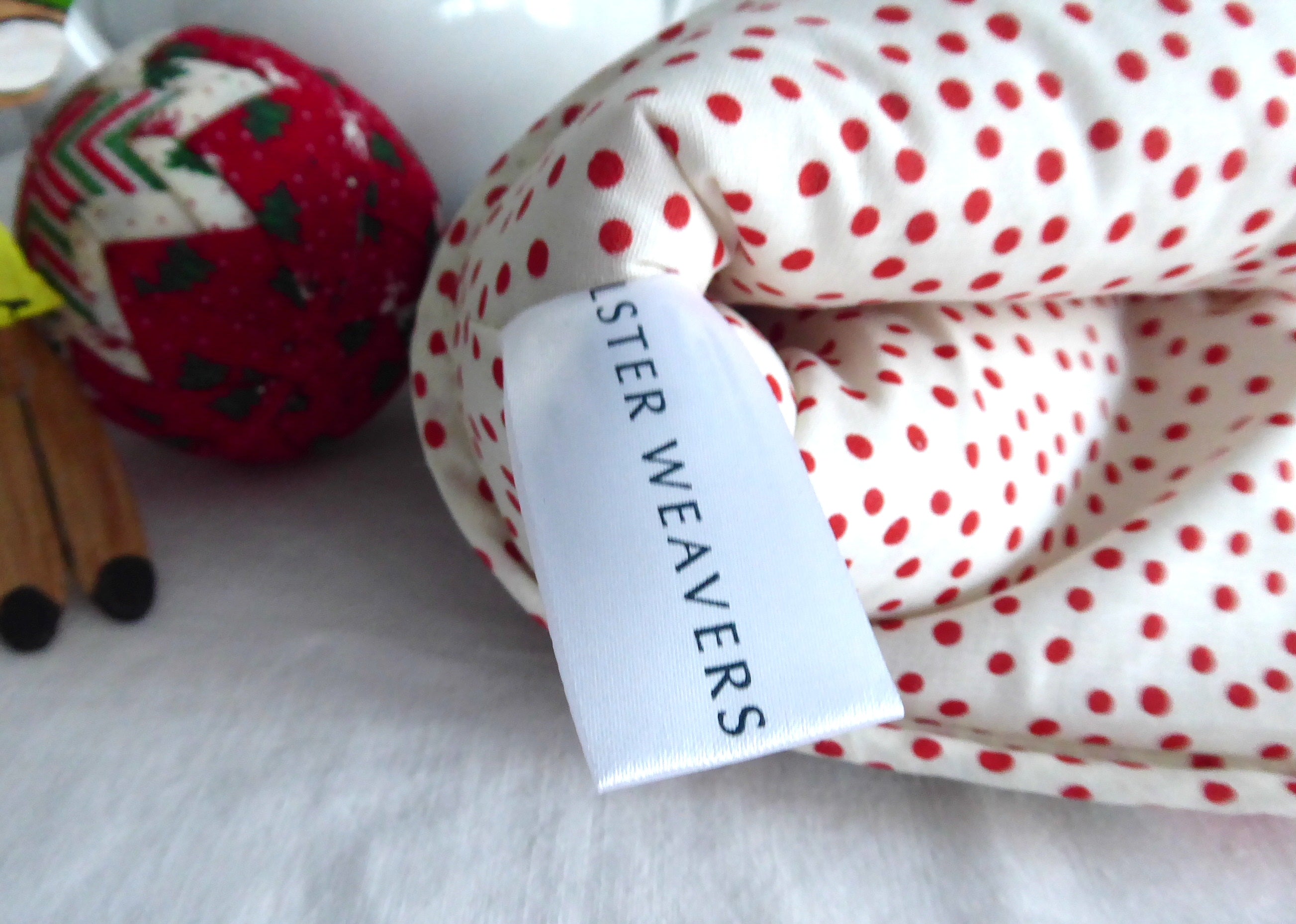 Christmas Snow Globe Tea Cozy - Large Padded Insulated Tea Pot Cover with Polka Dot Lining - Perfect for Holiday Decor & Winter Tea Parties