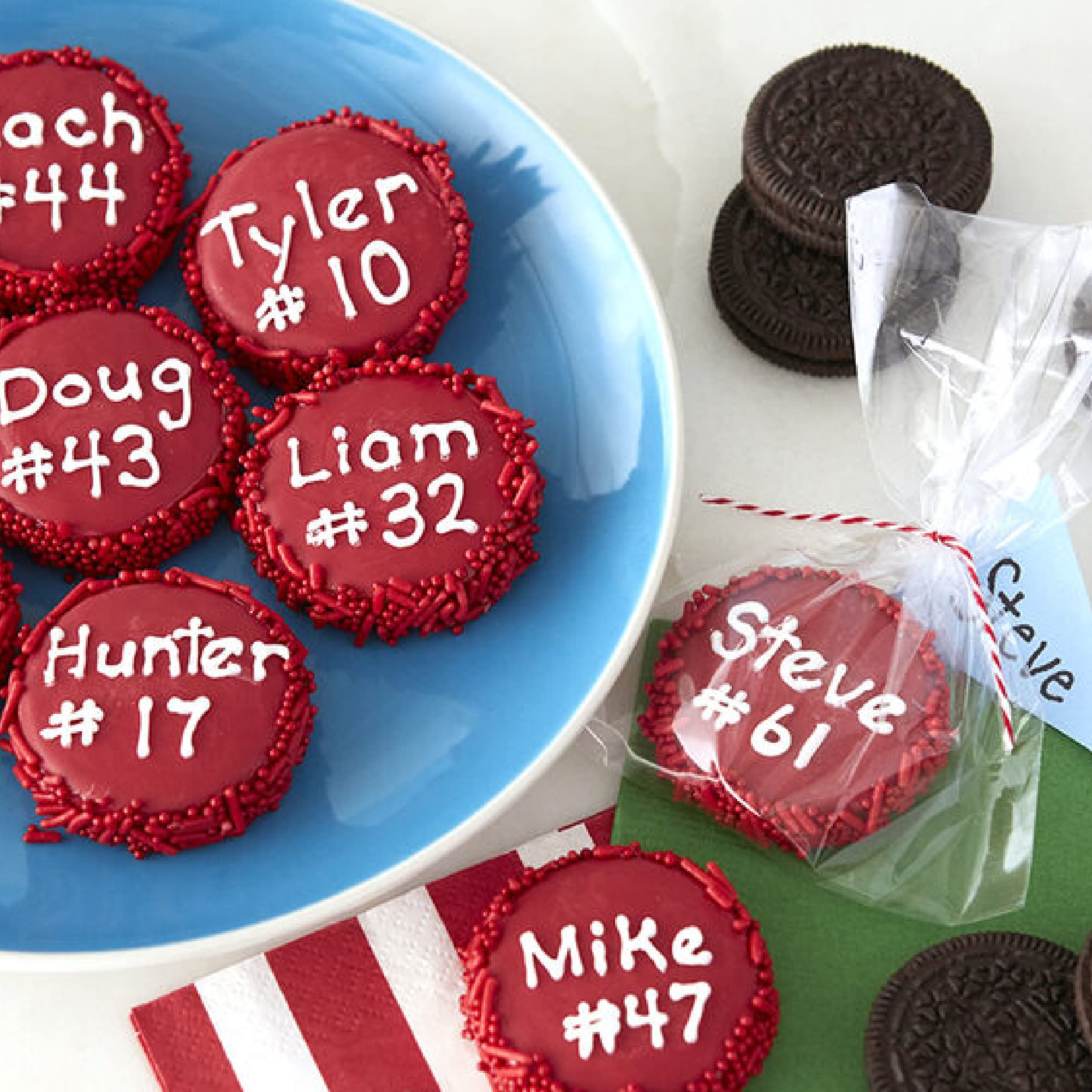 Wilton Red Candy Melts - 12 oz (Pack of 6) | Premium Candy Coating for Baking, Cake Decorating & Chocolate Dipping | Perfect for Valentine's Day, Christmas & Birthday Party Treats