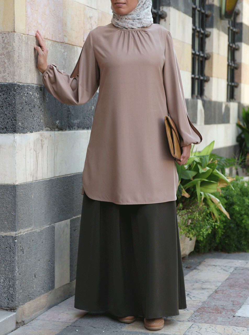 Stylish Ruman Blouse for Women - Trendy Floral Print Summer Tops - Perfect for Office, Date Night & Casual Outings