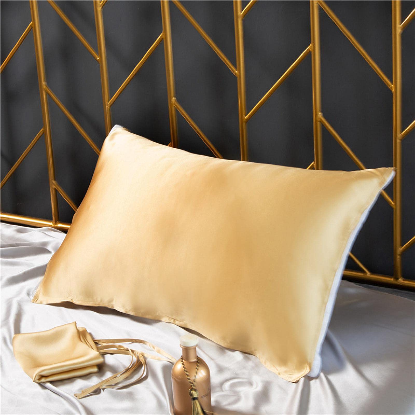 Silk Pillowcase Set of 2 - 50x75cm Gold Luxury Pillow Covers for Women & Men - Soft Cooling Bedding for Hair & Skin Care, Perfect for Home, Hotel, and Travel Use