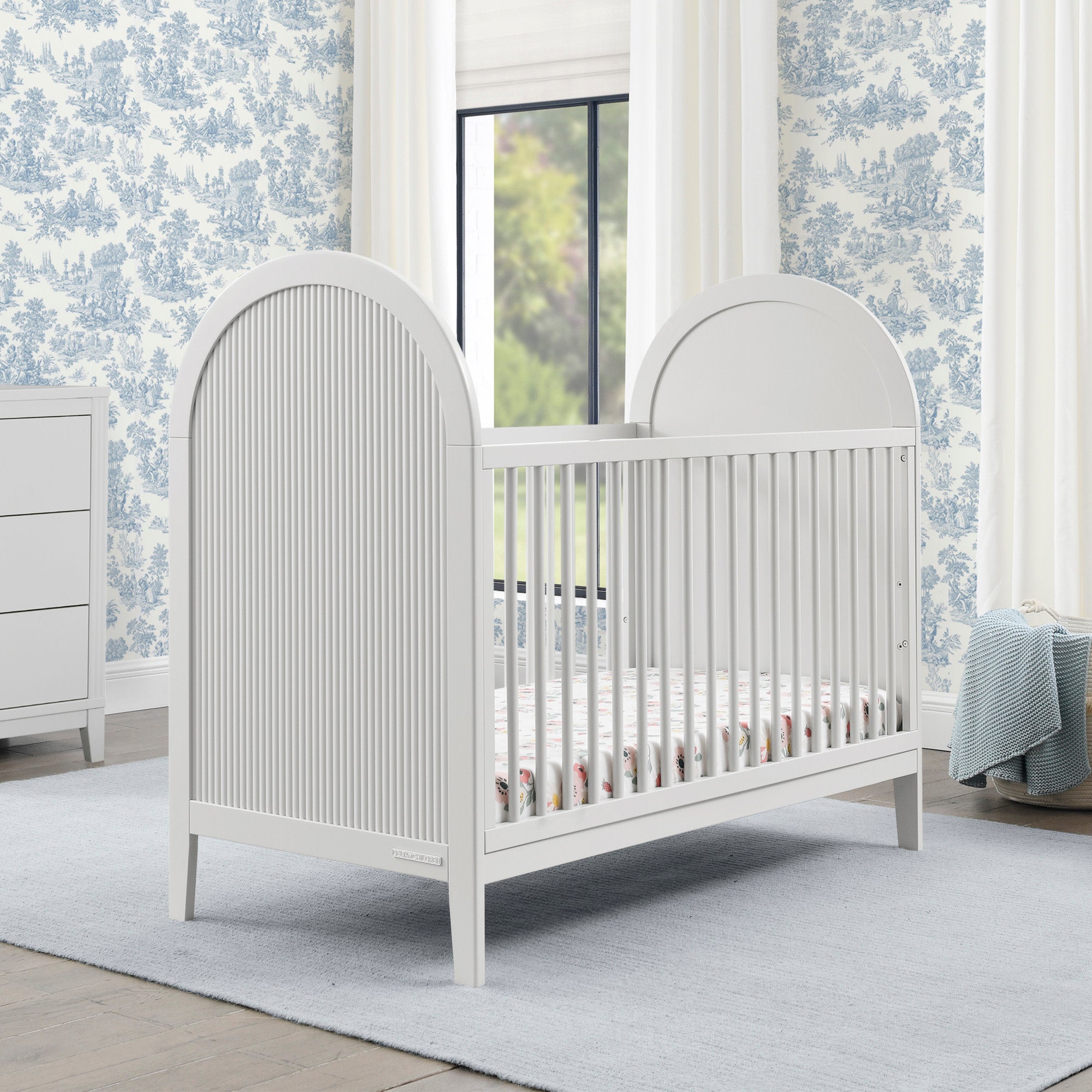 Eloise 4-in-1 Convertible Baby Crib - Toddler Bed, Daybed & Full-Size Bed Conversion - Safe Nursery Furniture for Newborns to Teens - Perfect for Bedrooms, Daycare & Guest Rooms