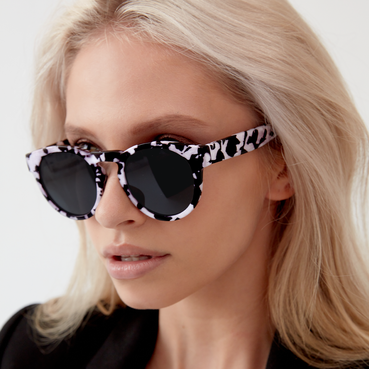 Chelsea White Tortoise Shell Sunglasses - Stylish UV Protection Shades for Women & Men - Perfect for Beach, Driving, and Outdoor Activities