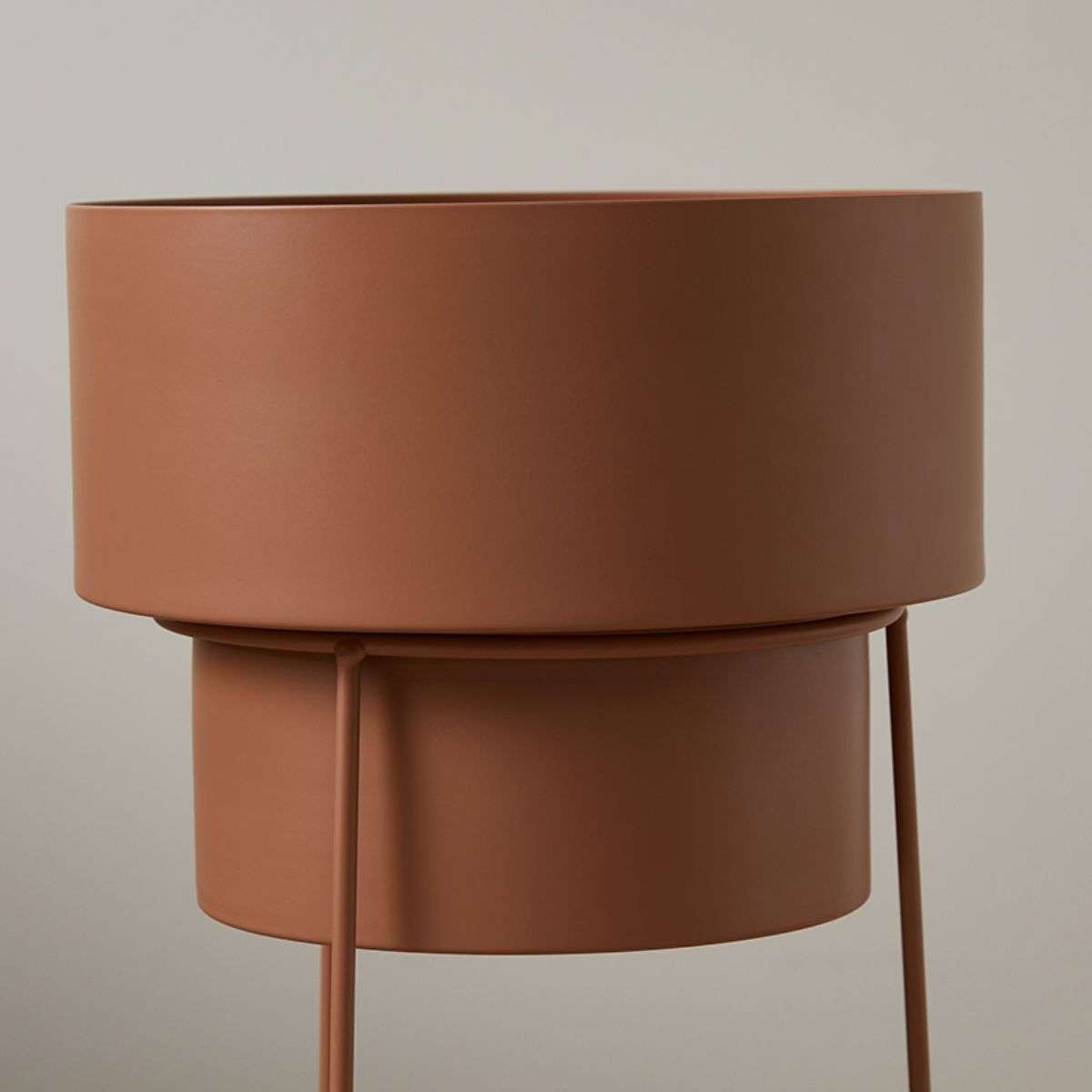 Constance Metal Plant Stand - Short Terracotta Flower Pot Holder for Indoor & Outdoor Decor | Perfect for Living Room, Patio, Garden, and Balcony