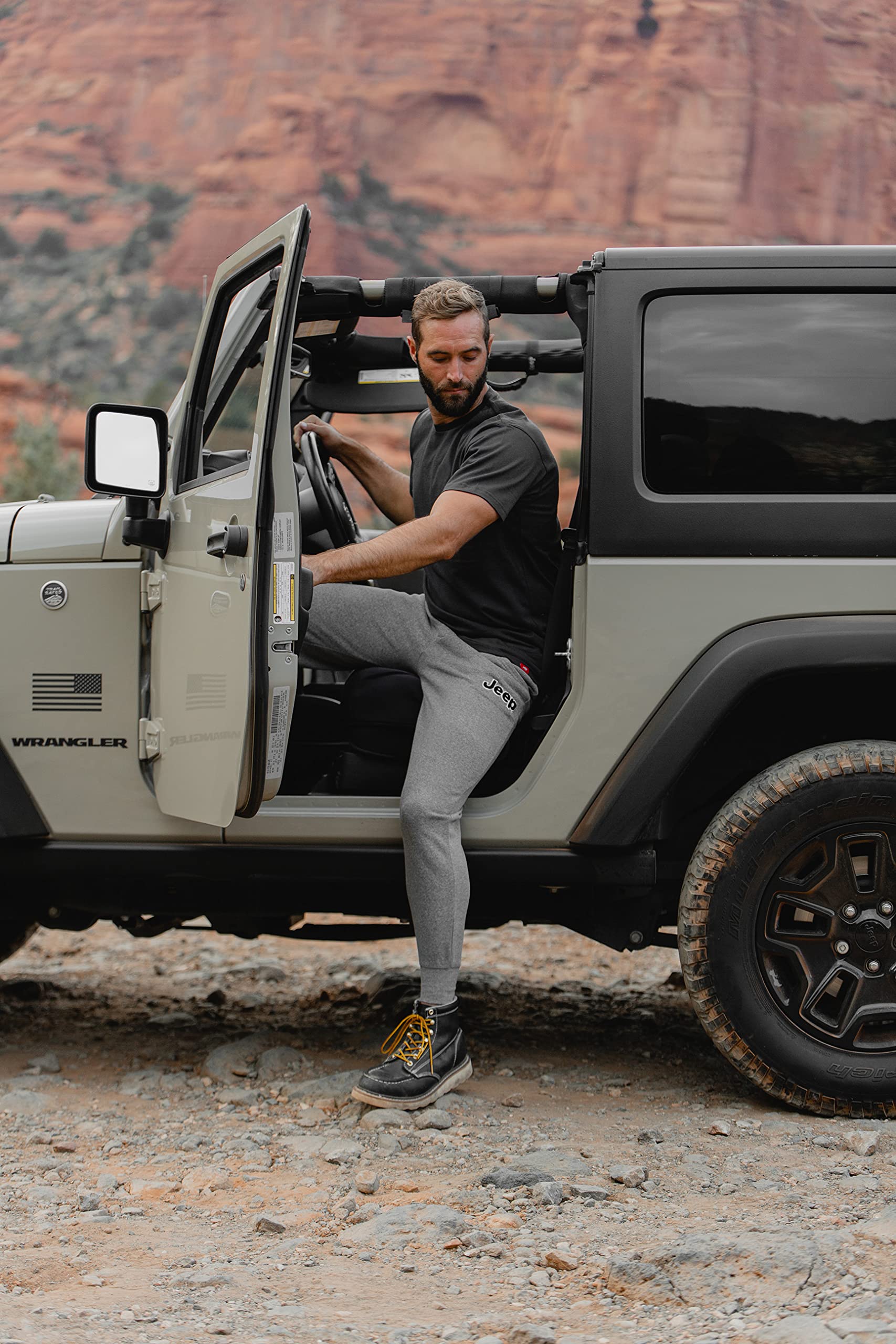 Jeep Chenille on Felt Sportiqe Daly Tri-Blend Fleece Jogger Pants - Soft & Comfortable Men's Lounge Wear for Casual Outings, Home Relaxation & Outdoor Activities