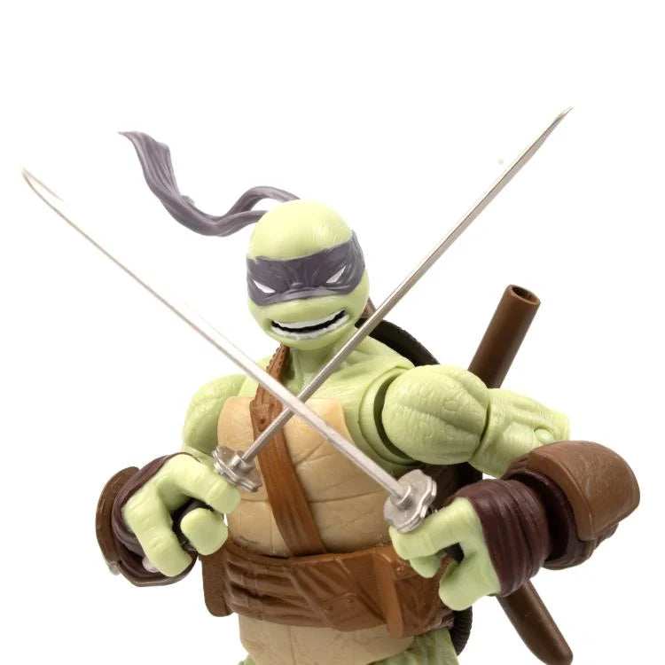Teenage Mutant Ninja Turtles BST AXN Leonardo Version 2 Action Figure & Comic Book Set - Collectible Toy for TMNT Fans, Perfect for Display, Gifts, and Play