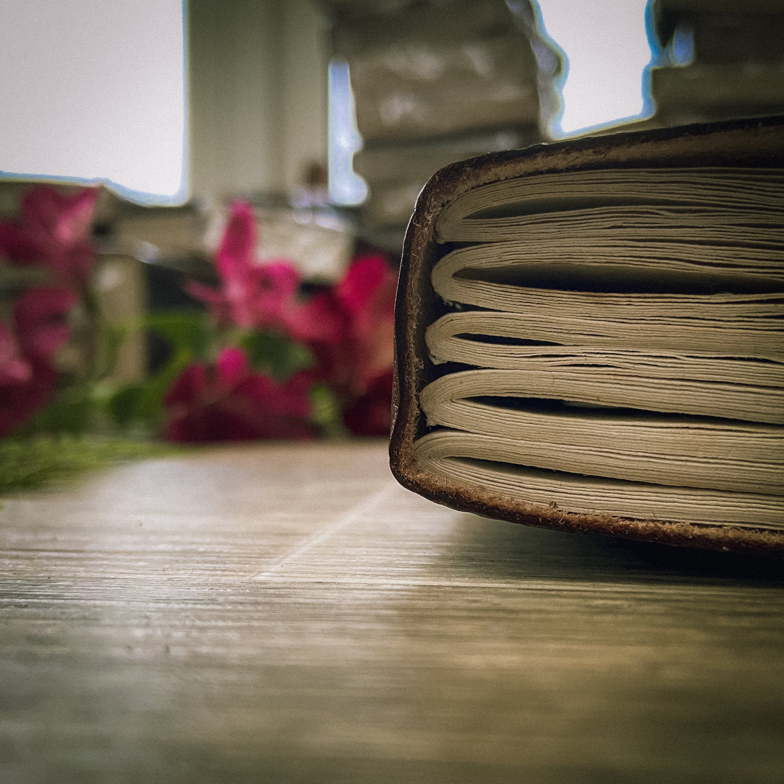 Handmade Leather Bound Book with Turquoise Stones - Perfect for Journals, Sketchbooks & Gift Giving
