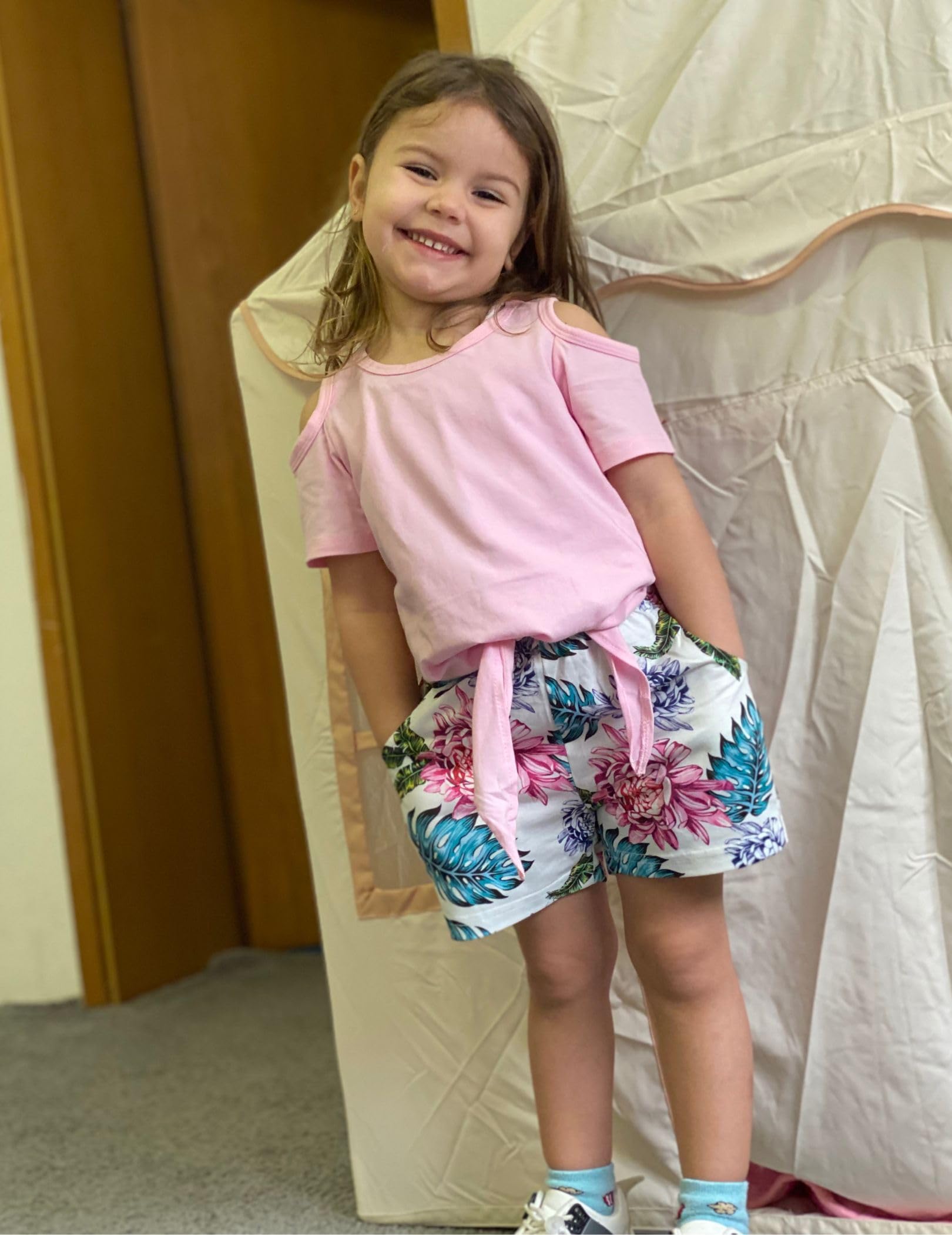 **Arshiner Girls 2-Piece Outfit Set - Short Sleeve Tie Knot T-Shirt & Casual Shorts with Pockets | Cute Summer Clothes for Toddlers & Kids | Playdates, Beach, and Outdoor Activities**