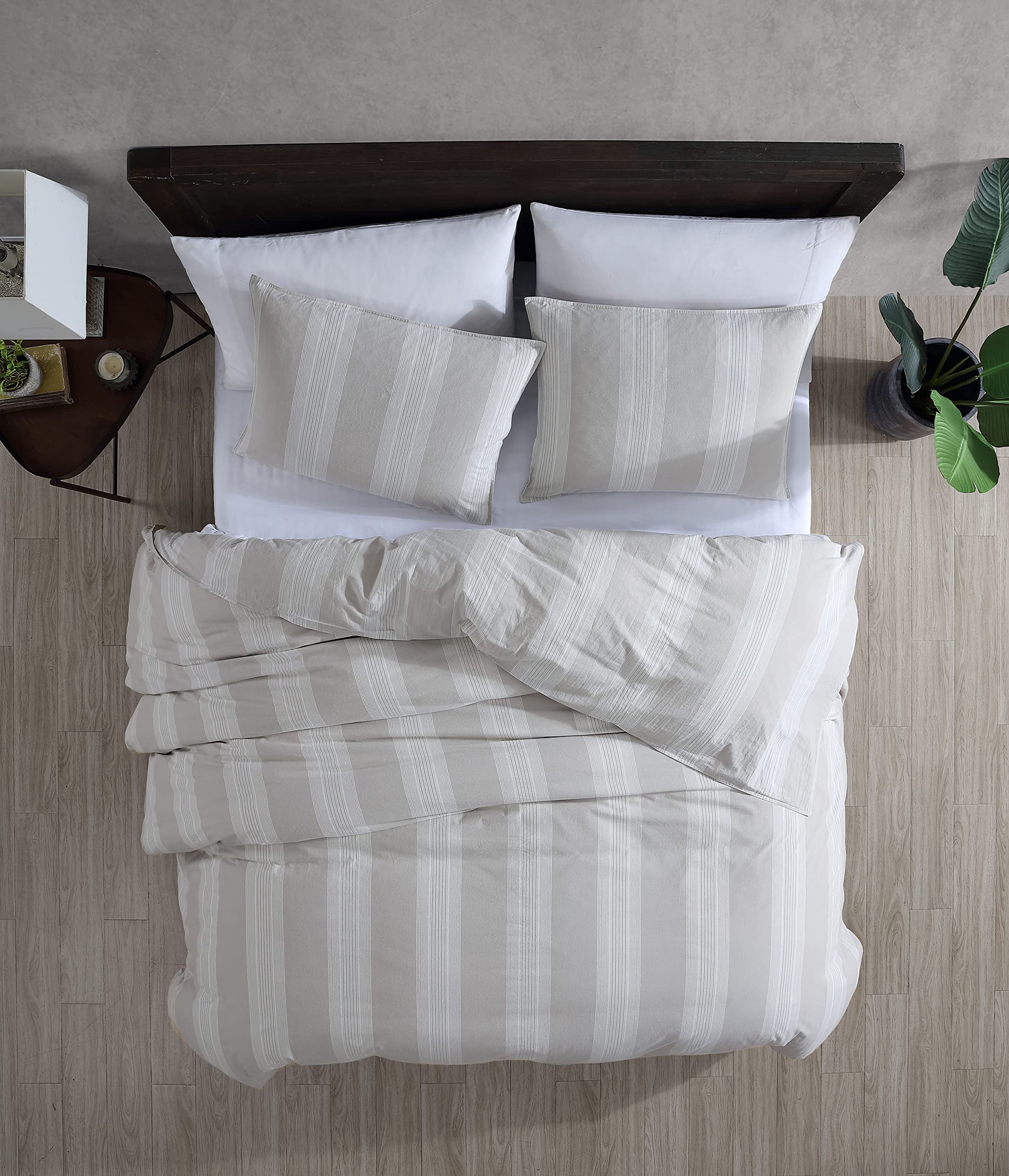 Riverbrook Home Heron Comforter Set - King Size 3-Piece Bedding Set in Tan/Ivory | Soft Luxury Comforter for Master Bedroom & Guest Room | Breathable & Hypoallergenic