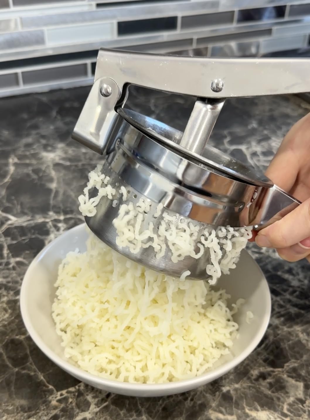 Stainless Steel Potato Ricer Masher - Heavy Duty Kitchen Tool for Perfect Mashed Potatoes, Gnocchi & Baby Food | Ideal for Home Cooking & Professional Chefs