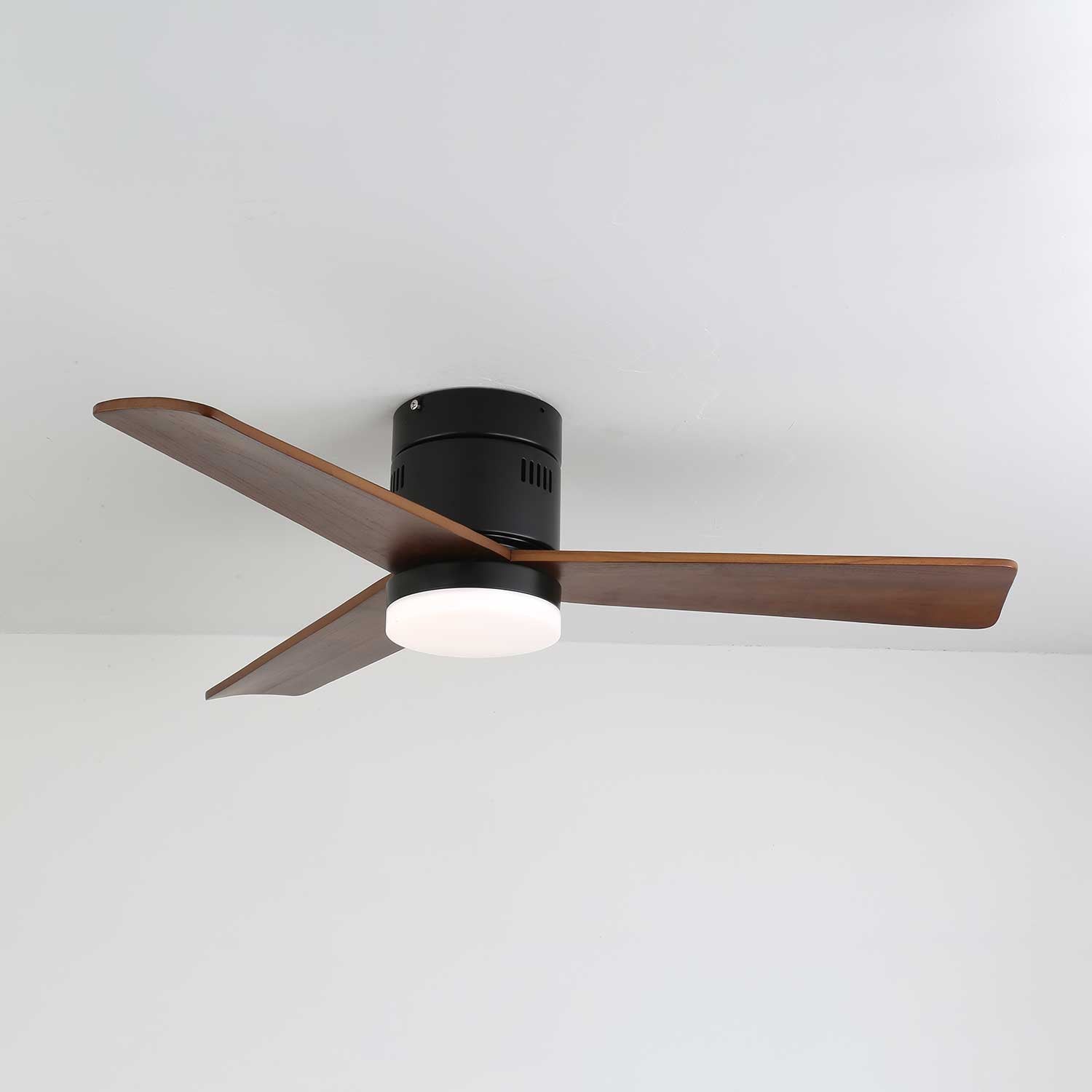 Aeroluxe Modern Ceiling Fan with Light Kit - Energy Efficient LED Lighting & Remote Control - Perfect for Bedroom, Living Room & Home Office
