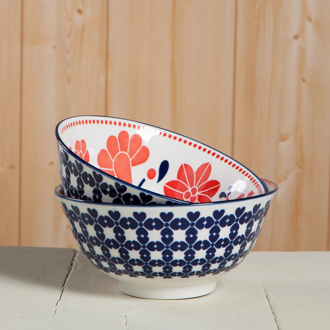 6-Piece Navy and Red Bird Themed Ceramic Bowls Set - Perfect for Soups, Salads, and Home Decor