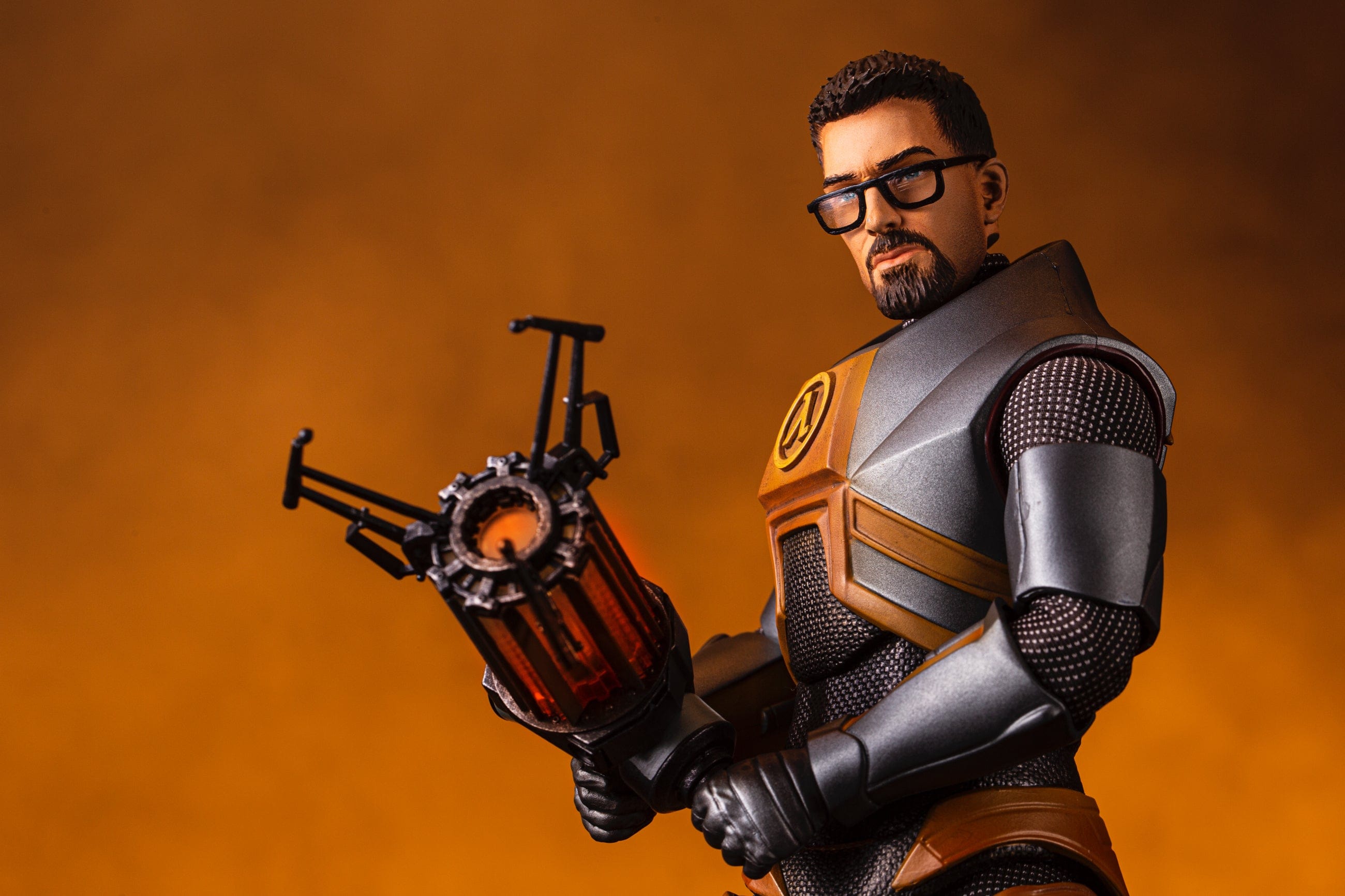 Half Life - Gordon Freeman 1/6 Scale Collectible Action Figure for Gamers & Fans | Perfect for Display, Cosplay & Gaming Room Decor