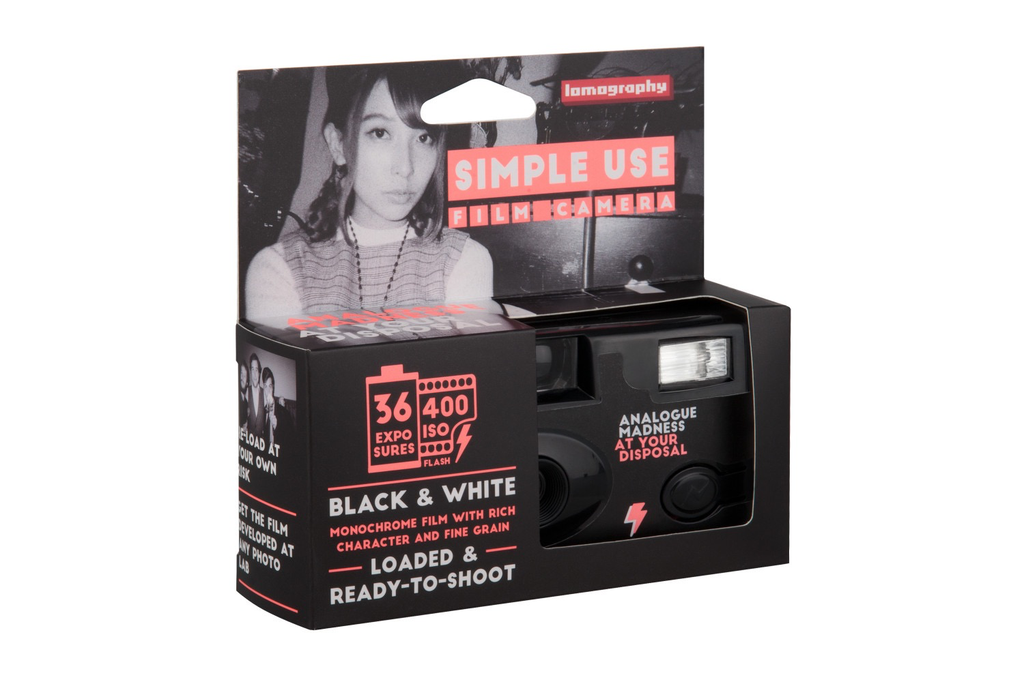Lomography Black & White 400 Simple Use Film Camera | 35mm Disposable Camera for Street Photography & Travel | Perfect for Beginners & Vintage Film Lovers