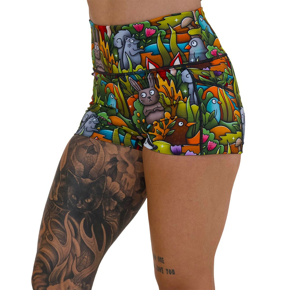 Woodland Creatures Print Shorts - Comfortable & Stylish Casual Wear for Outdoor Adventures & Summer Activities