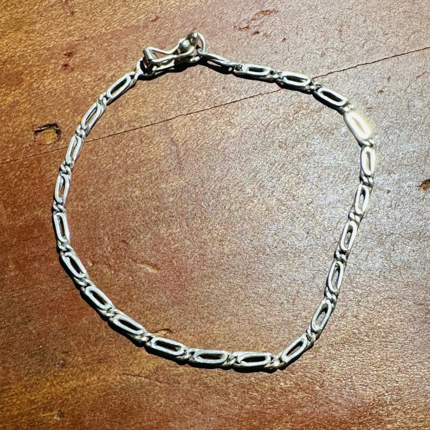 Vintage Mexican Sterling Silver Narrow Chain Bracelet - Dainty & Elegant Jewelry for Women, Perfect for Everyday Wear, Gifts & Special Occasions