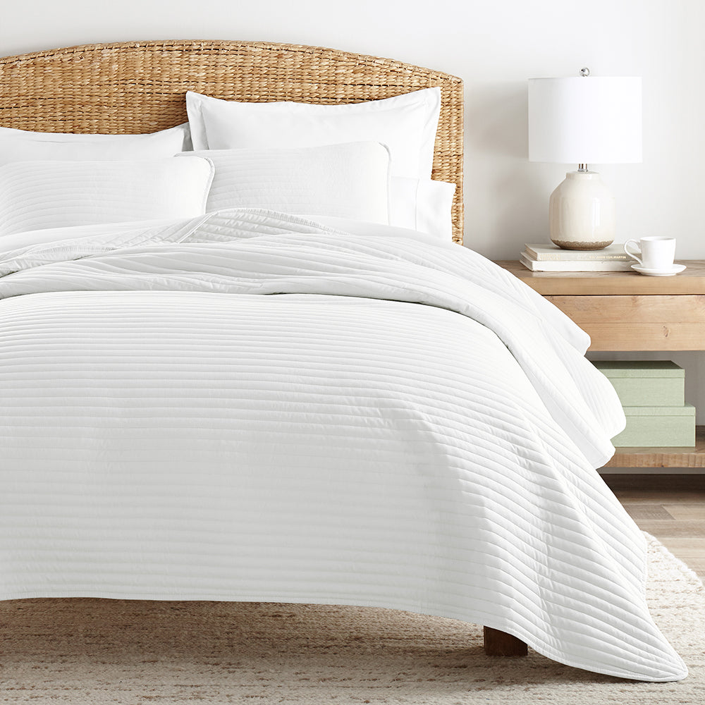 3 Piece Stripe Stitch Quilted Coverlet Set - Soft Bedding Set for Queen/King Size Beds - Perfect for Guest Rooms, Master Bedrooms & Cozy Home Decor