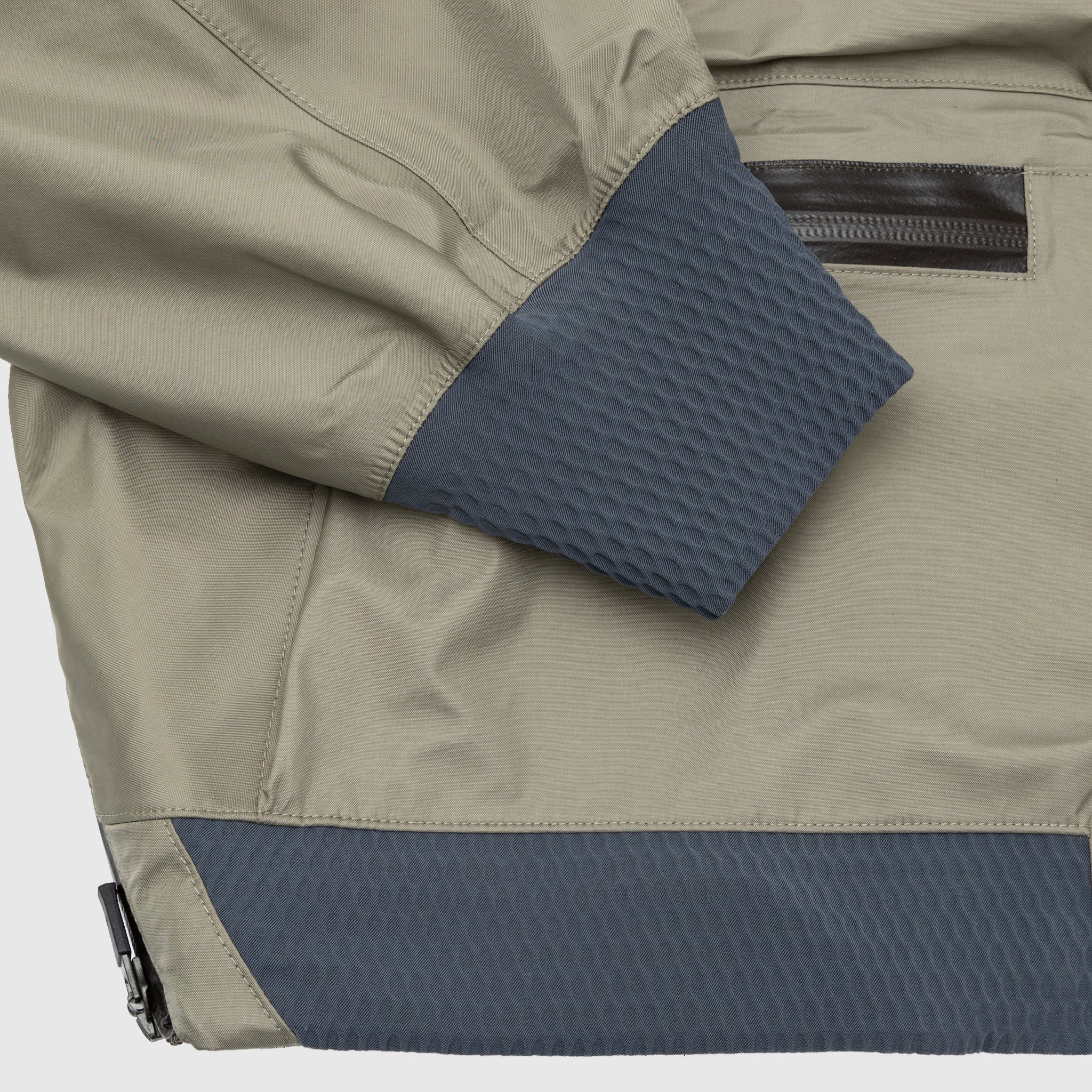 J123A GT 3L Gore-Tex Interops Jacket - Waterproof & Breathable Outdoor Jacket for Hiking, Camping & Extreme Weather Protection