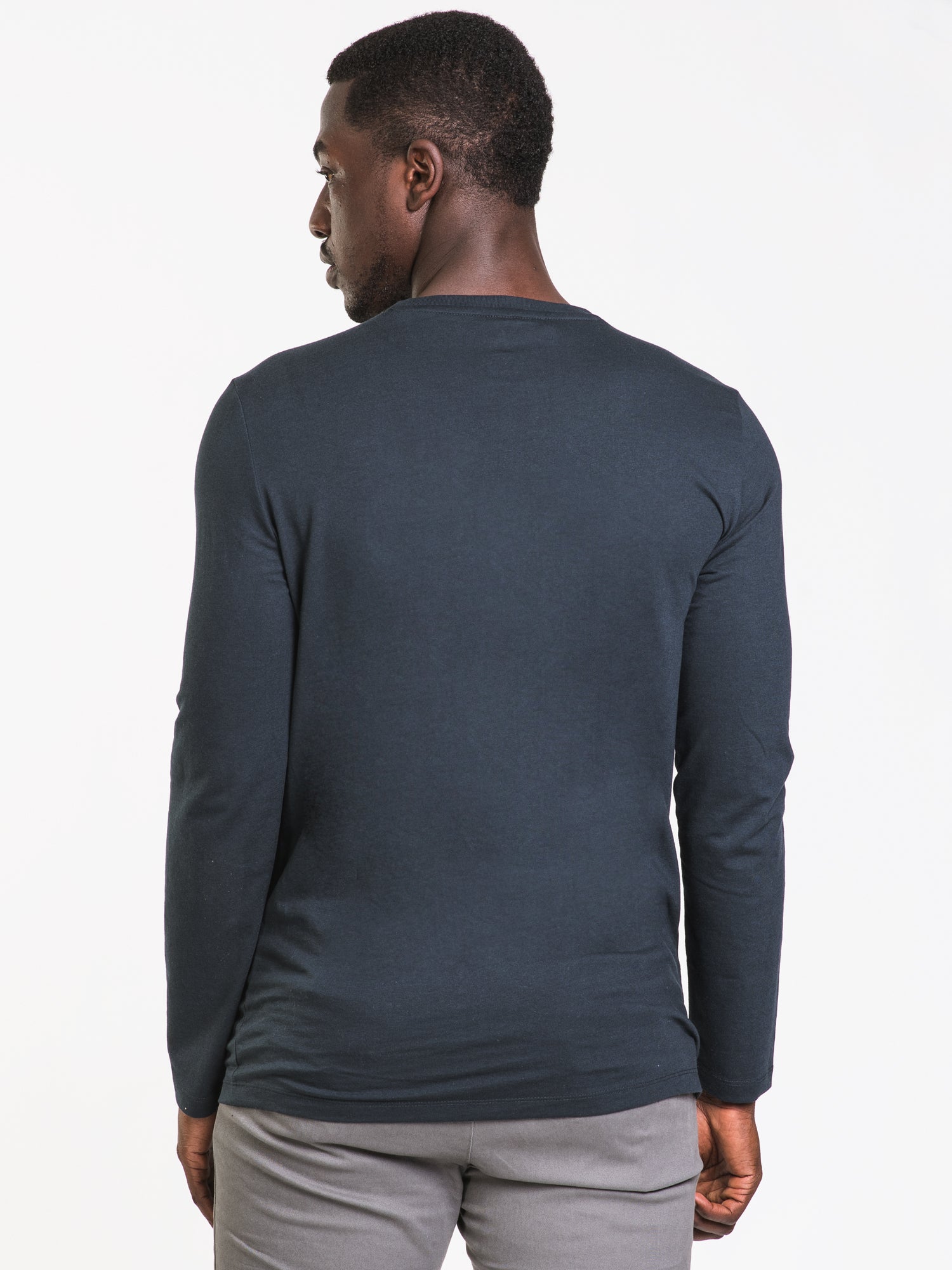 Boathouse Men's Long Sleeve Crewneck T-Shirt - Soft Cotton Casual Tee for Everyday Wear | Perfect for Outdoor Activities, Work & Relaxation