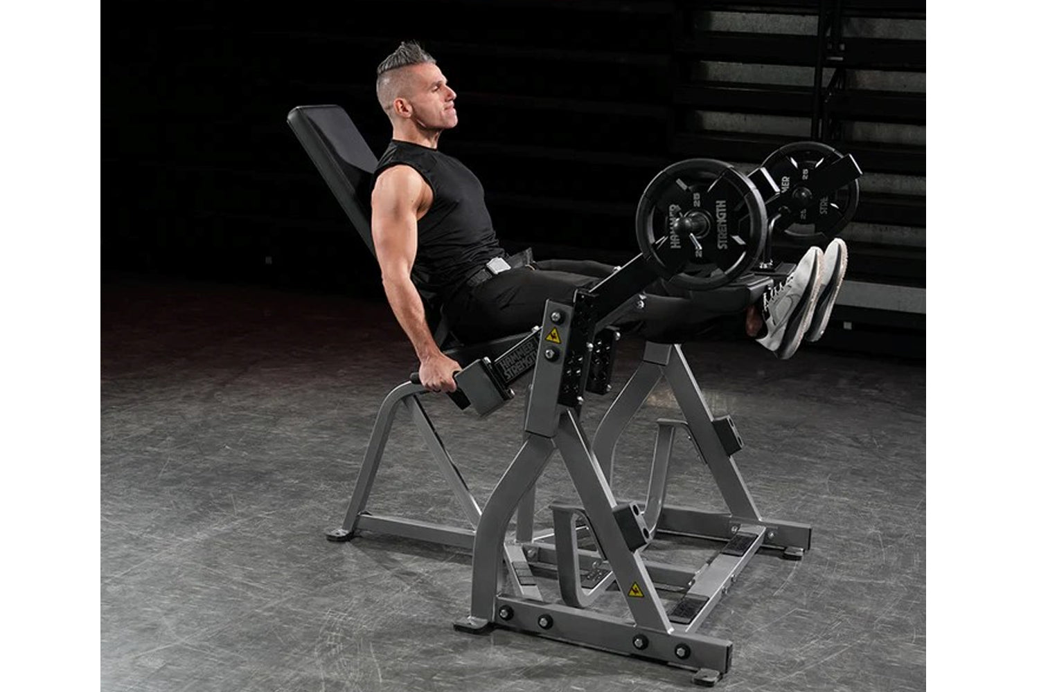 Hammer Strength Plate Loaded Iso-Lateral Leg Extension Machine - Professional Gym Equipment for Thigh & Quadriceps Workout - Perfect for Home & Commercial Fitness Centers