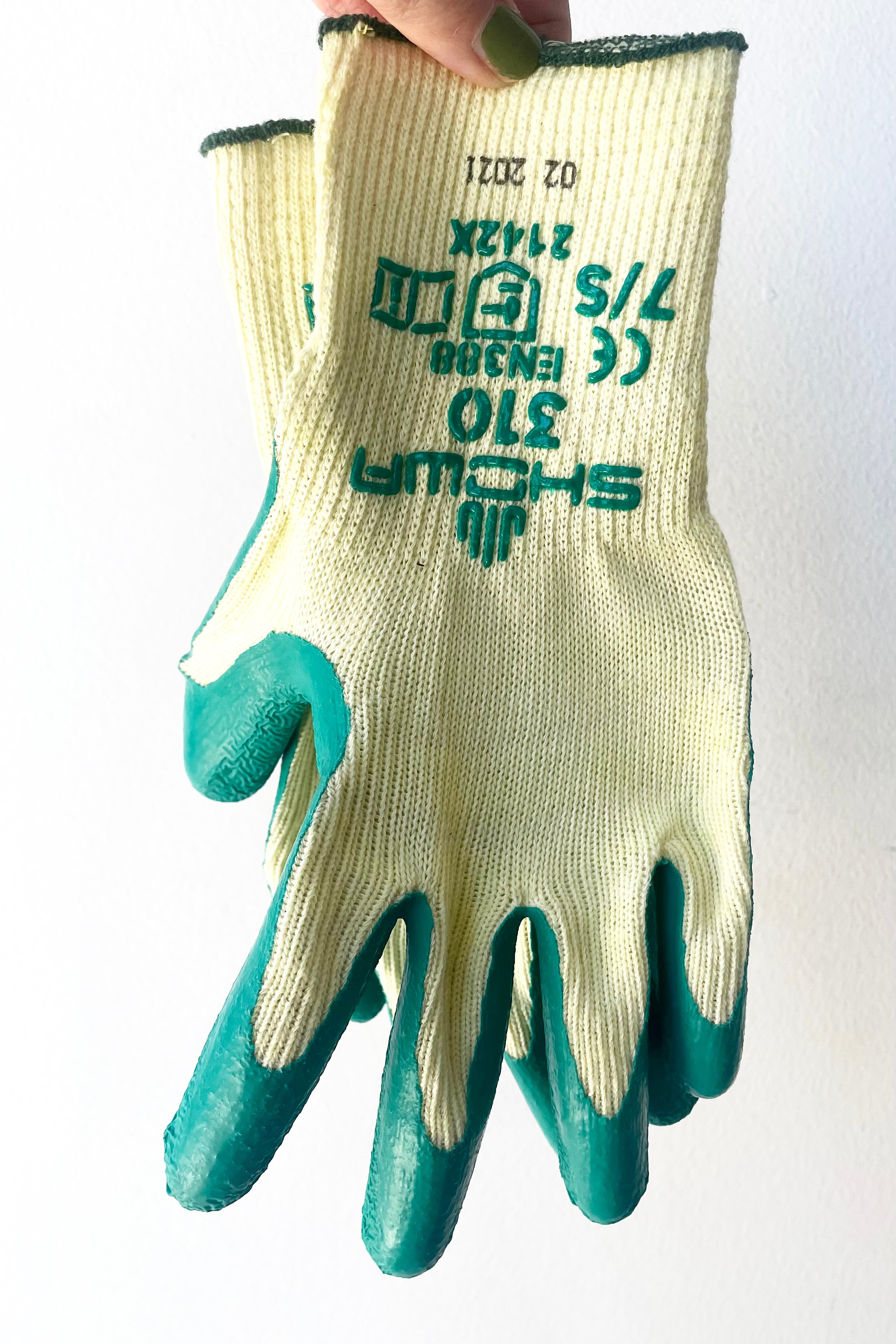 Atlas Super Grip Work Gloves - Small Size for Men & Women - Durable Gardening, Construction & DIY Gloves - Perfect for Landscaping, Woodworking and Home Improvement Projects
