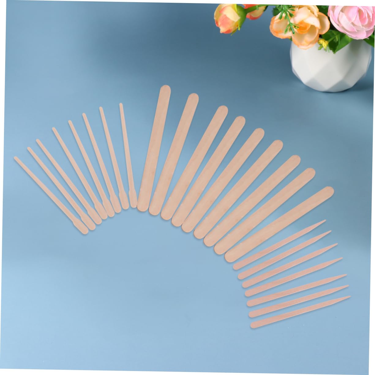 600pcs Hair Removal Waxing Kit - Wooden Wax Applicator Sticks, Wax Spatulas & Lotion Scraper for Face & Body - Perfect for DIY Waxing, Salon Use & At-Home Hair Removal Treatments