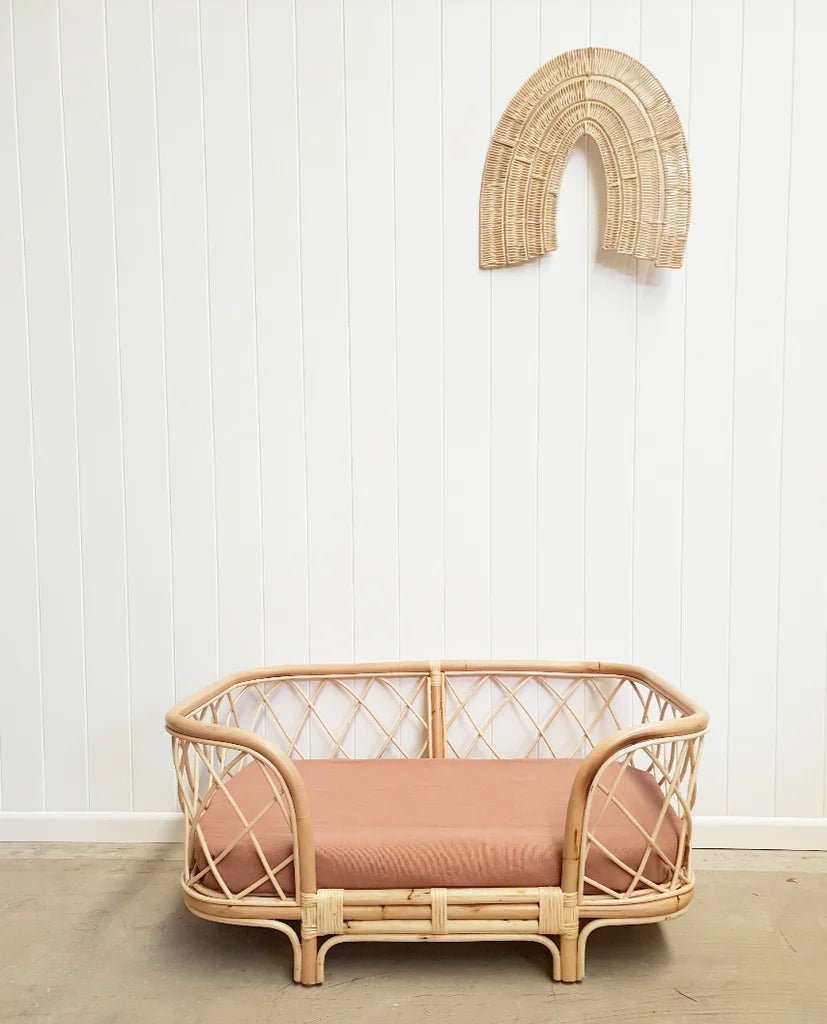 Bella Rattan Dog Bed - Washable Pet Bed for Small & Medium Dogs - Indoor & Outdoor Use - Perfect for Living Room, Patio, or Bedroom