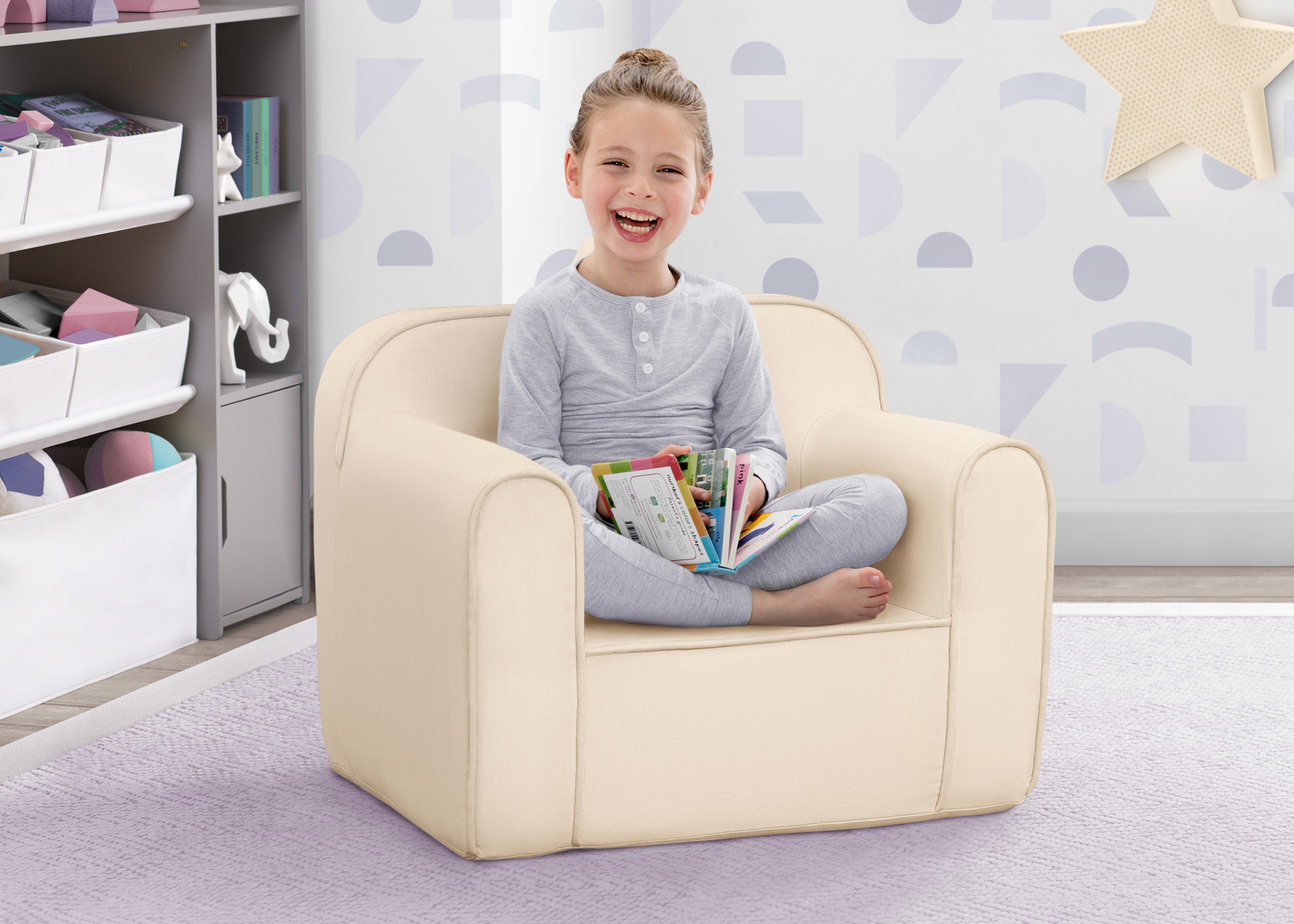 Cozy Kids Chair - Ergonomic & Comfortable Children's Chair for Reading, Gaming & Relaxation - Perfect for Bedrooms, Playrooms & Daycare Centers