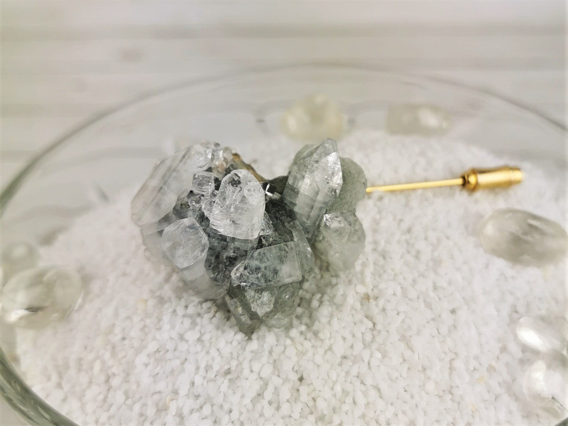 Natural Apophyllite Crystal Boutonniere Pin - Healing Stone for Men's Suits, Wedding, Prom & Formal Events