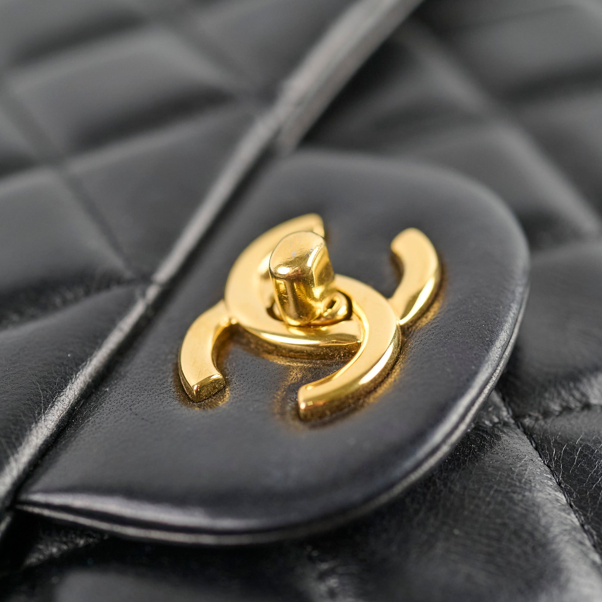 Chanel Single Flap Maxi Black Lambskin Leather Handbag for Women - Luxury Designer Shoulder Bag for Work, Party & Evening Out