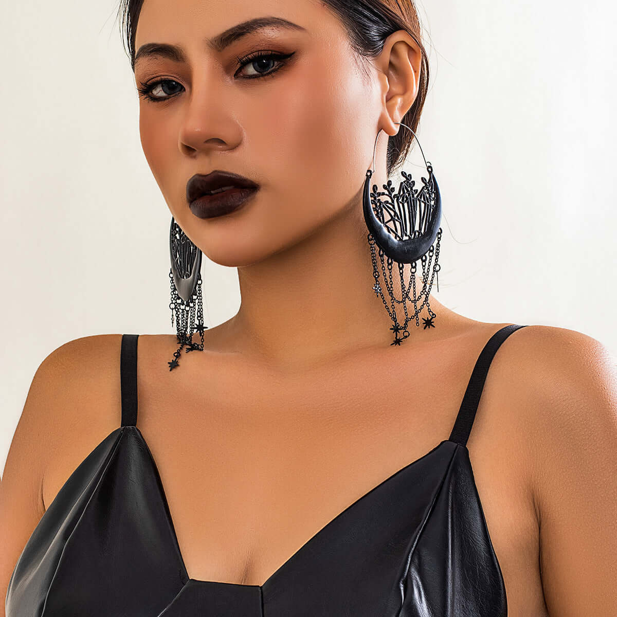 Gothic Halloween Black Magic Vampire Drop Earrings NZ3024 | Elegant Gothic Jewelry for Women | Perfect for Halloween, Cosplay, and Dark Fashion Accessories