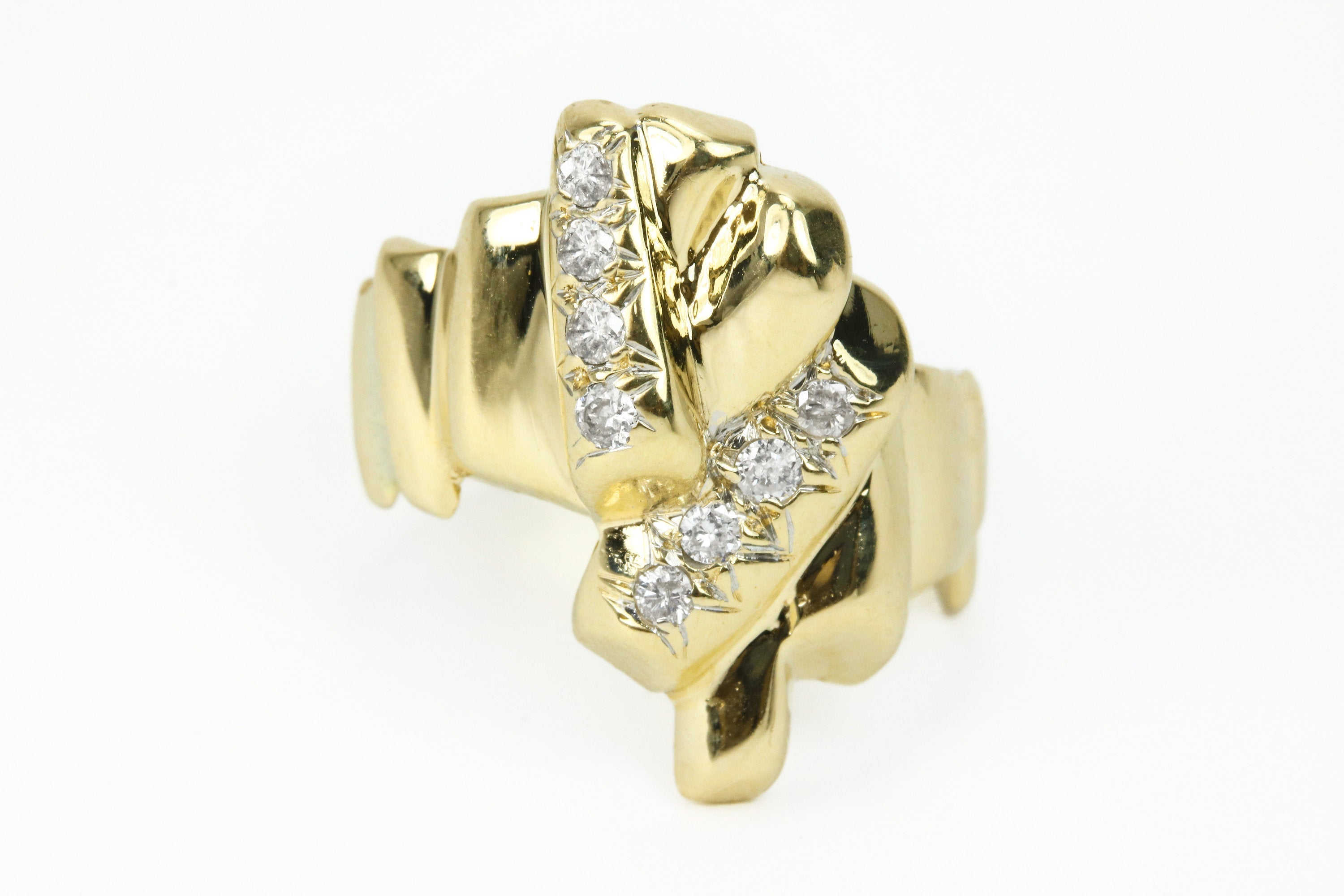 14K Yellow Gold Everyday Diamond Ring for Women - Elegant Irregular Design, Perfect for Daily Wear, Gift Giving & Special Occasions