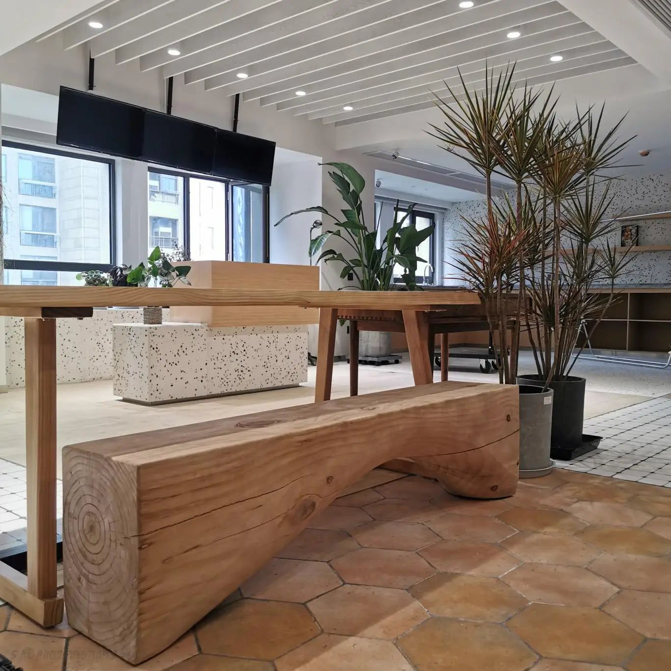Handcrafted Solid Wood Bench - Durable & Stylish Furniture for Living Room, Bedroom, or Outdoor Patio