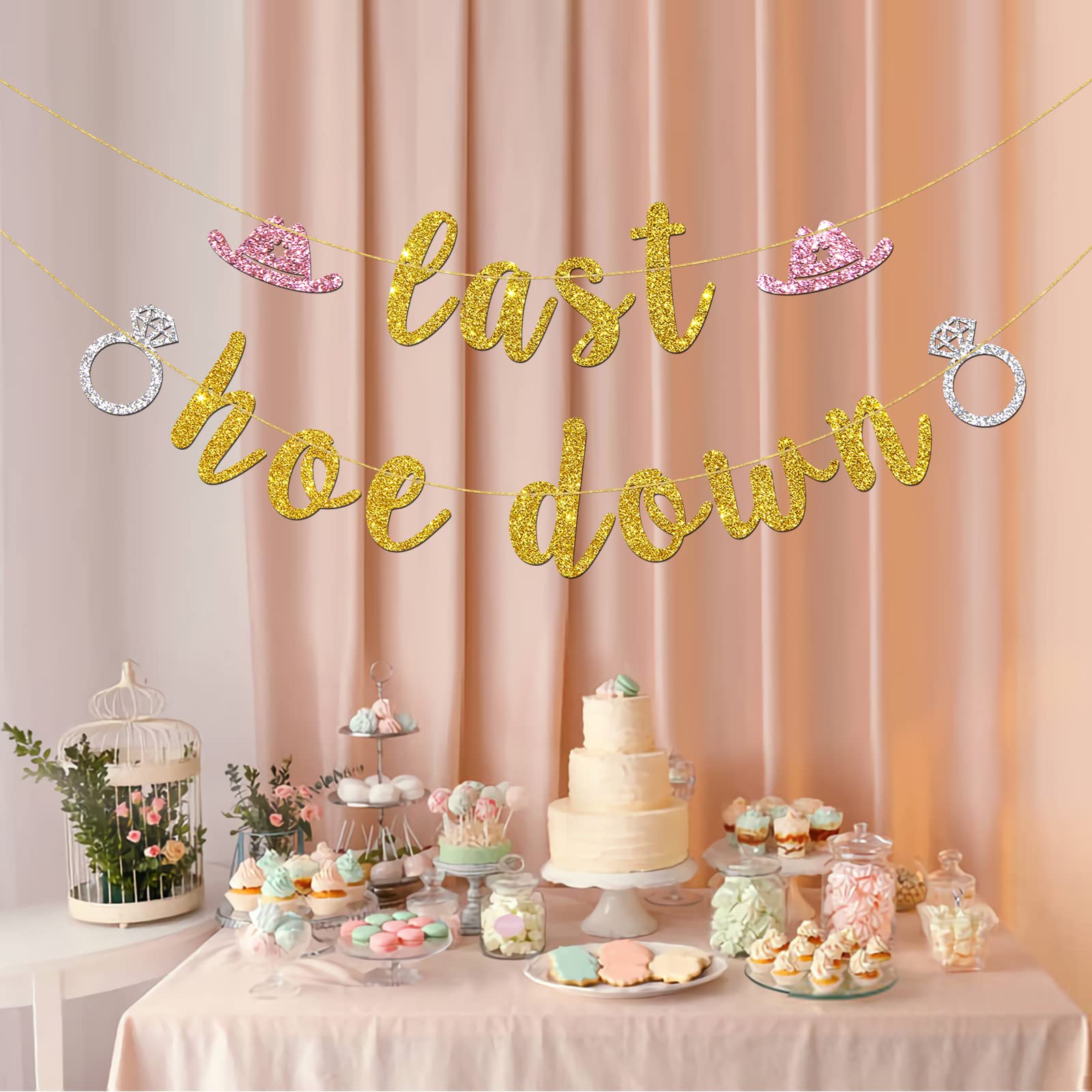 INNORU Last Hoe Down Banner - Western Themed Bachelorette Party Decorations, Cowgirl Wedding & Engagement Decor with Gold Glitter | Perfect for Country Themed Celebrations, Bridal Showers & Rustic Weddings