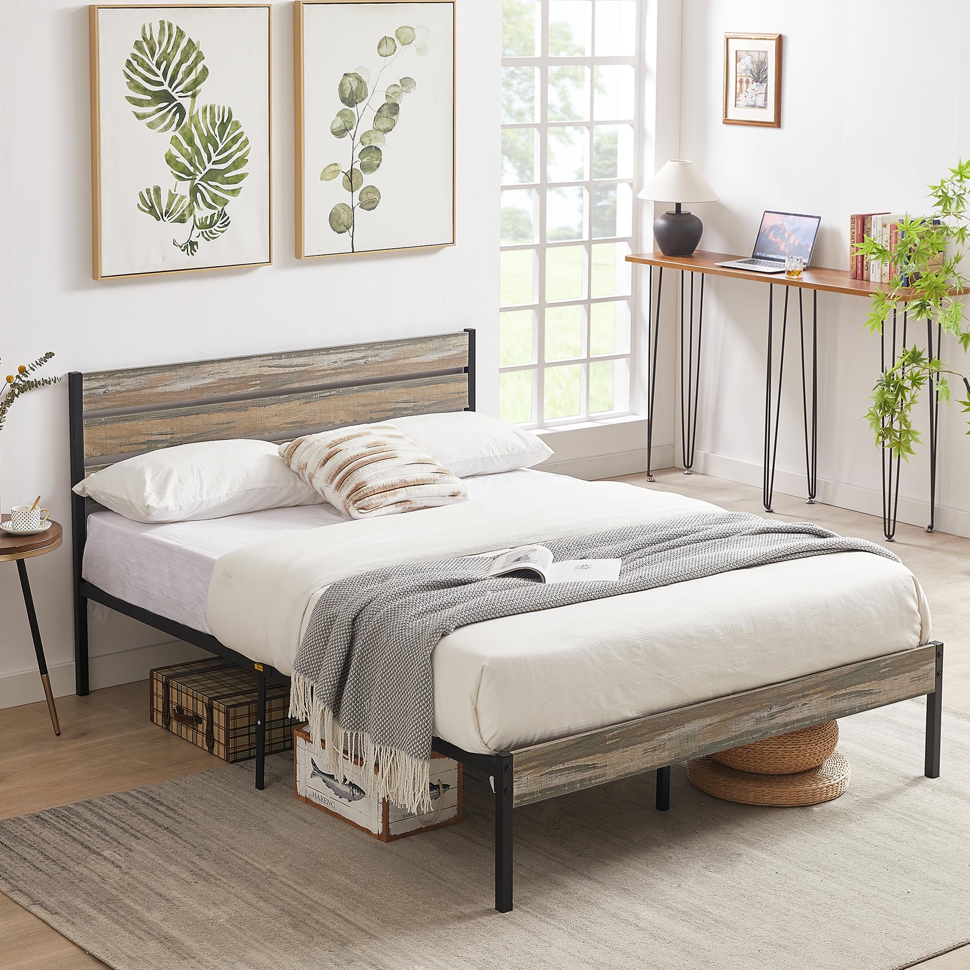 VECELO Full Bed Frame with Rustic Vintage Wood Headboard & Footboard - Sturdy Metal Slat Support, No Box Spring Required - Perfect for Farmhouse, Cottage & Vintage Style Bedrooms