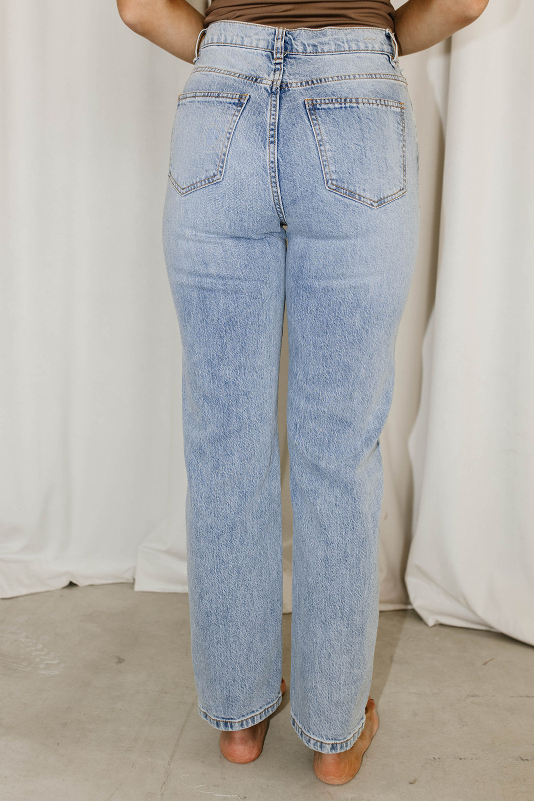 Peyton High Rise Straight Jeans for Women - Paloma Wash | Comfortable & Stylish Denim Pants for Casual Wear and Everyday Outfits