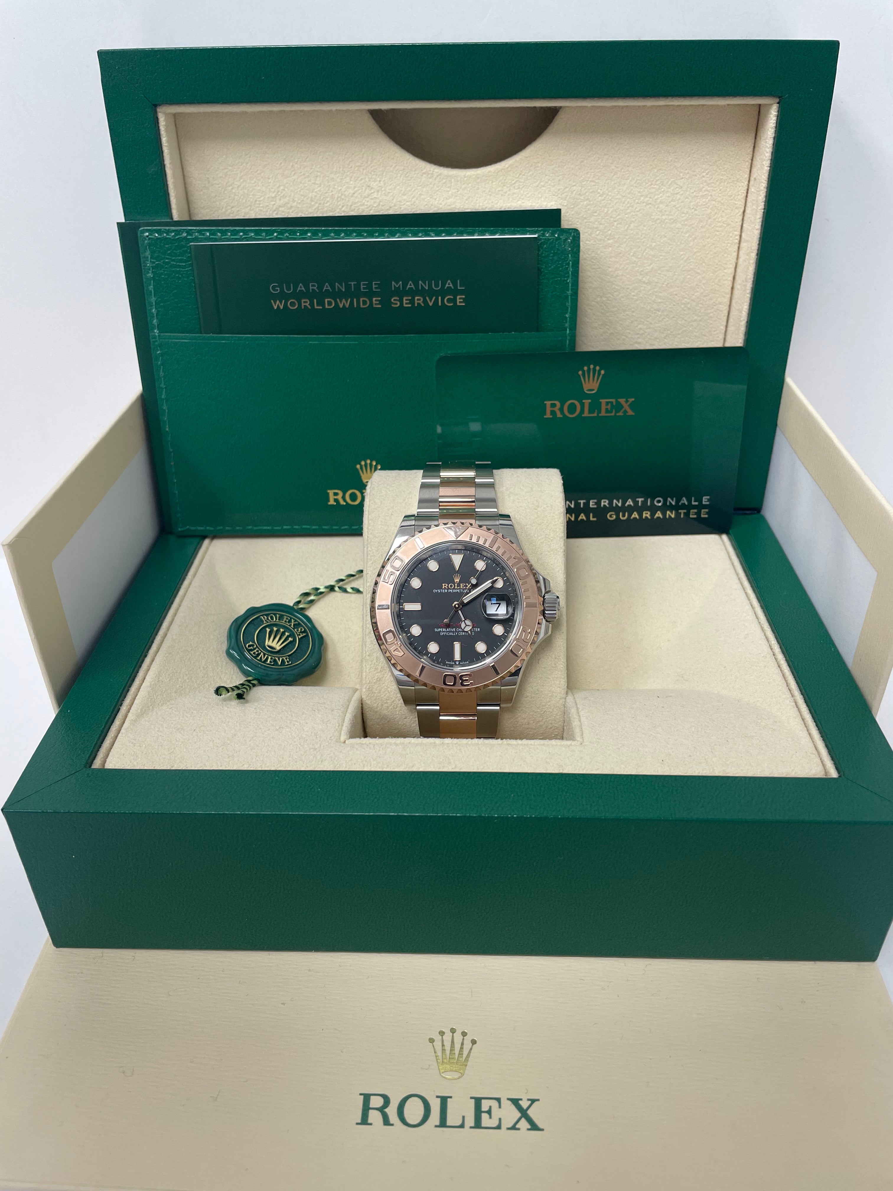 Rolex Yacht-Master 40 Stainless Steel & Everose Gold Watch with Black Dial - Ref 126621 | Luxury Diving & Sailing Timepiece for Men