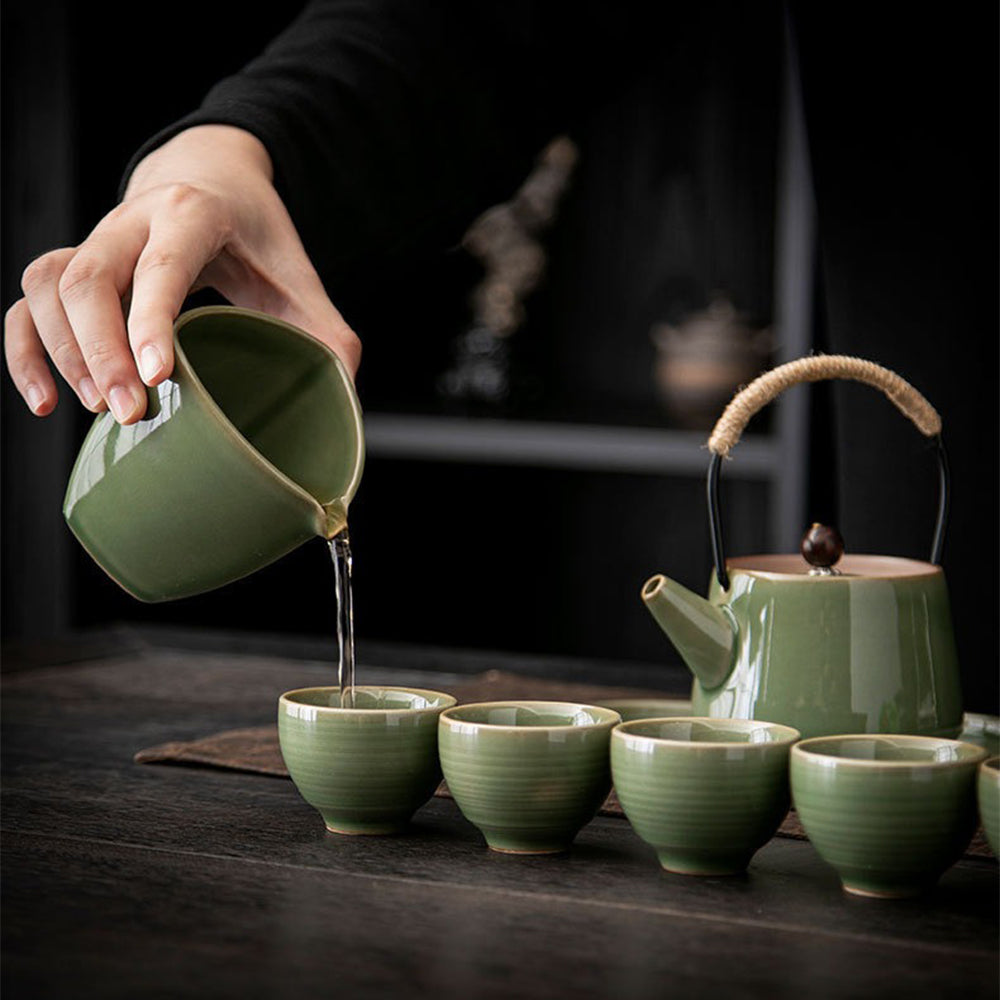Exquisite Japanese Celadon Banana Leaf Tea Set - Handcrafted Ceramic Teapot & Cups - Perfect for Matcha, Green Tea & Home Decor