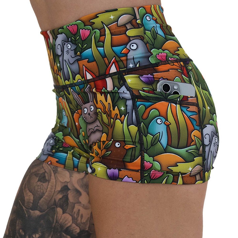 Woodland Creatures Print Shorts - Comfortable & Stylish Casual Wear for Outdoor Adventures & Summer Activities