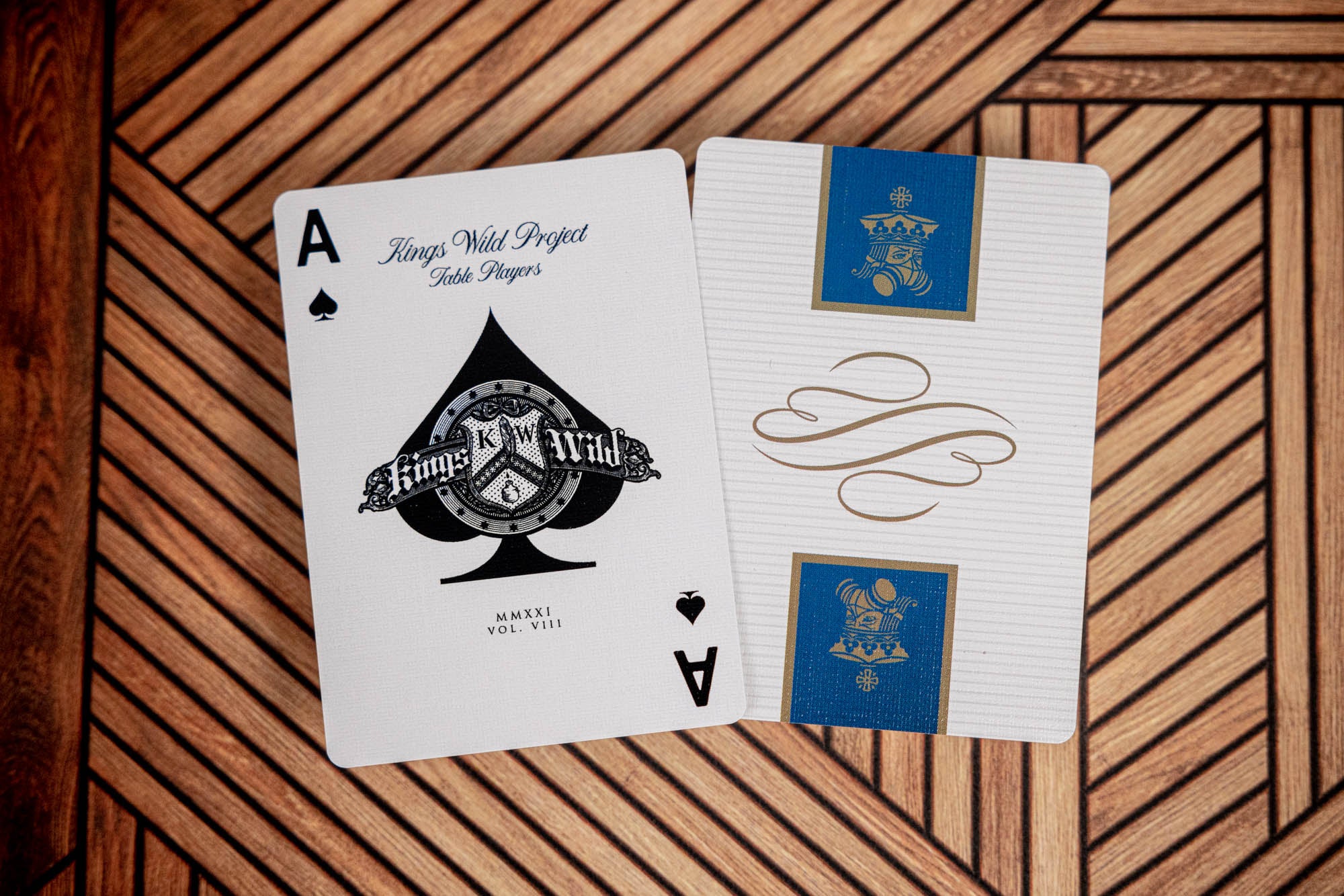 Luxury Playing Cards - Table Players Vol. 08 | Premium Poker & Card Games | Perfect for Casino Nights, Poker Parties & Magic Tricks