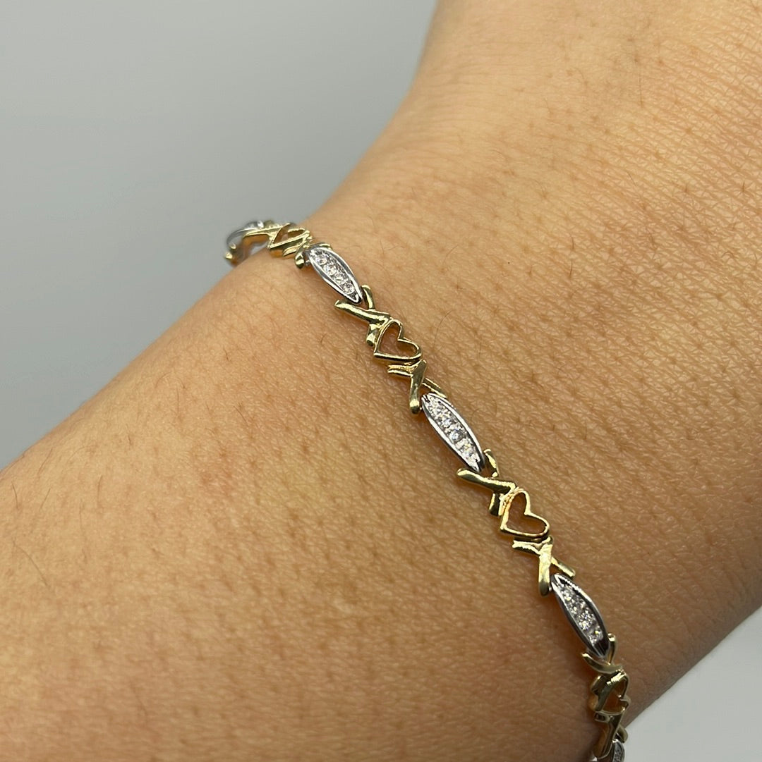 0.25ctw Heart Diamond Bracelet for Women - 7.5 Inches Adjustable Sterling Silver Love Jewelry Gift for Anniversary, Valentine's Day & Special Occasions